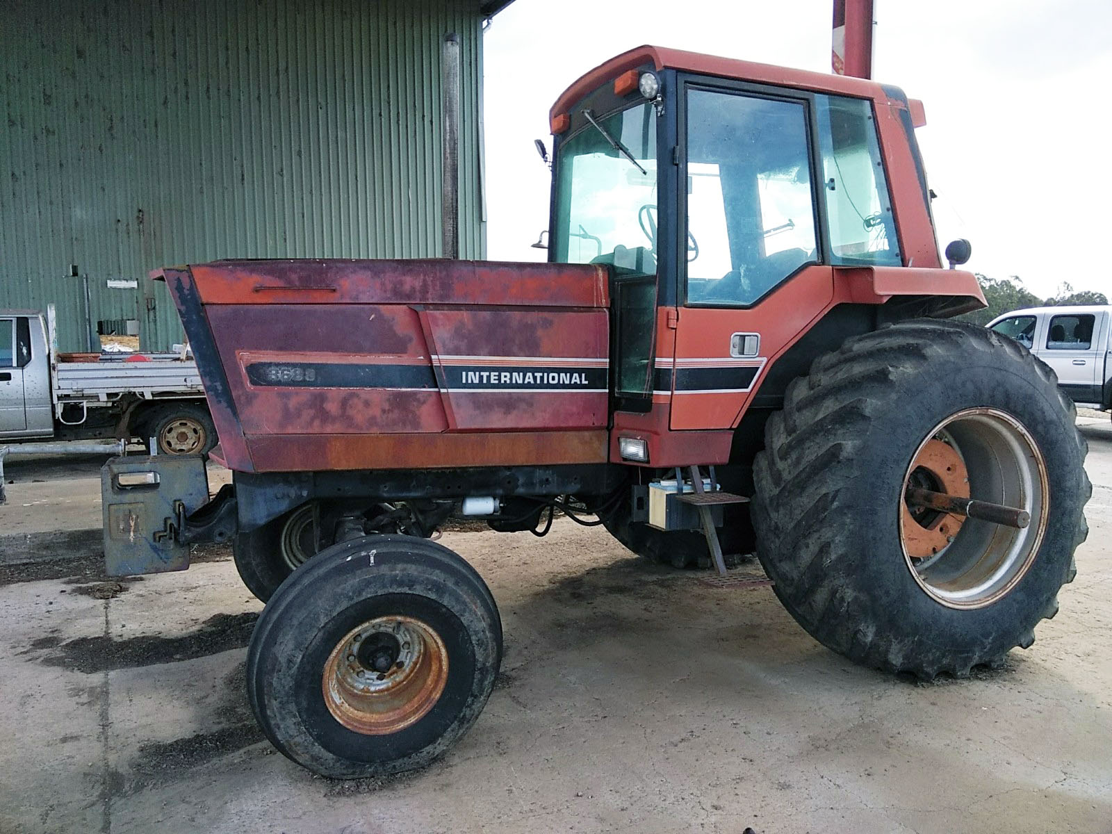 1983 International 3688 Tractor