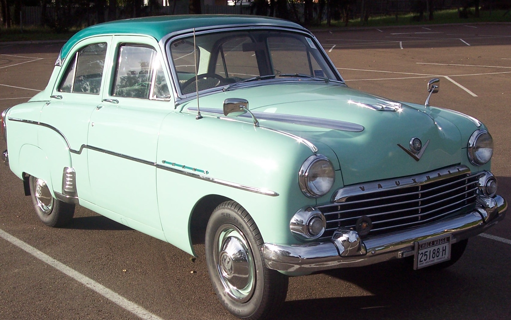 1957 VAUXHALL VELOX 