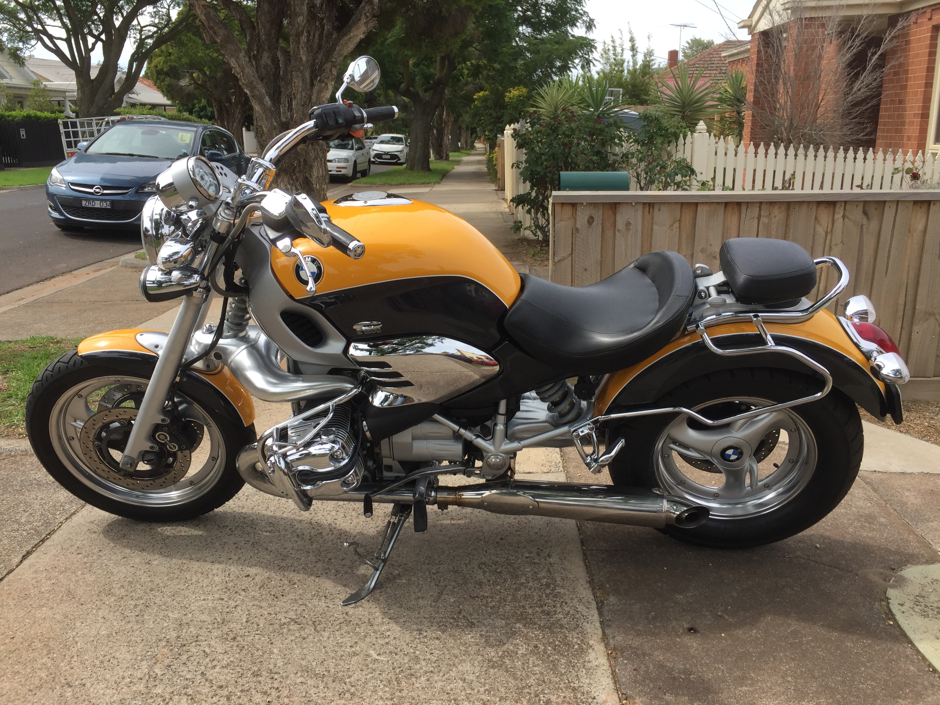 2003 BMW R1200C INDEPENDENT CRUISER