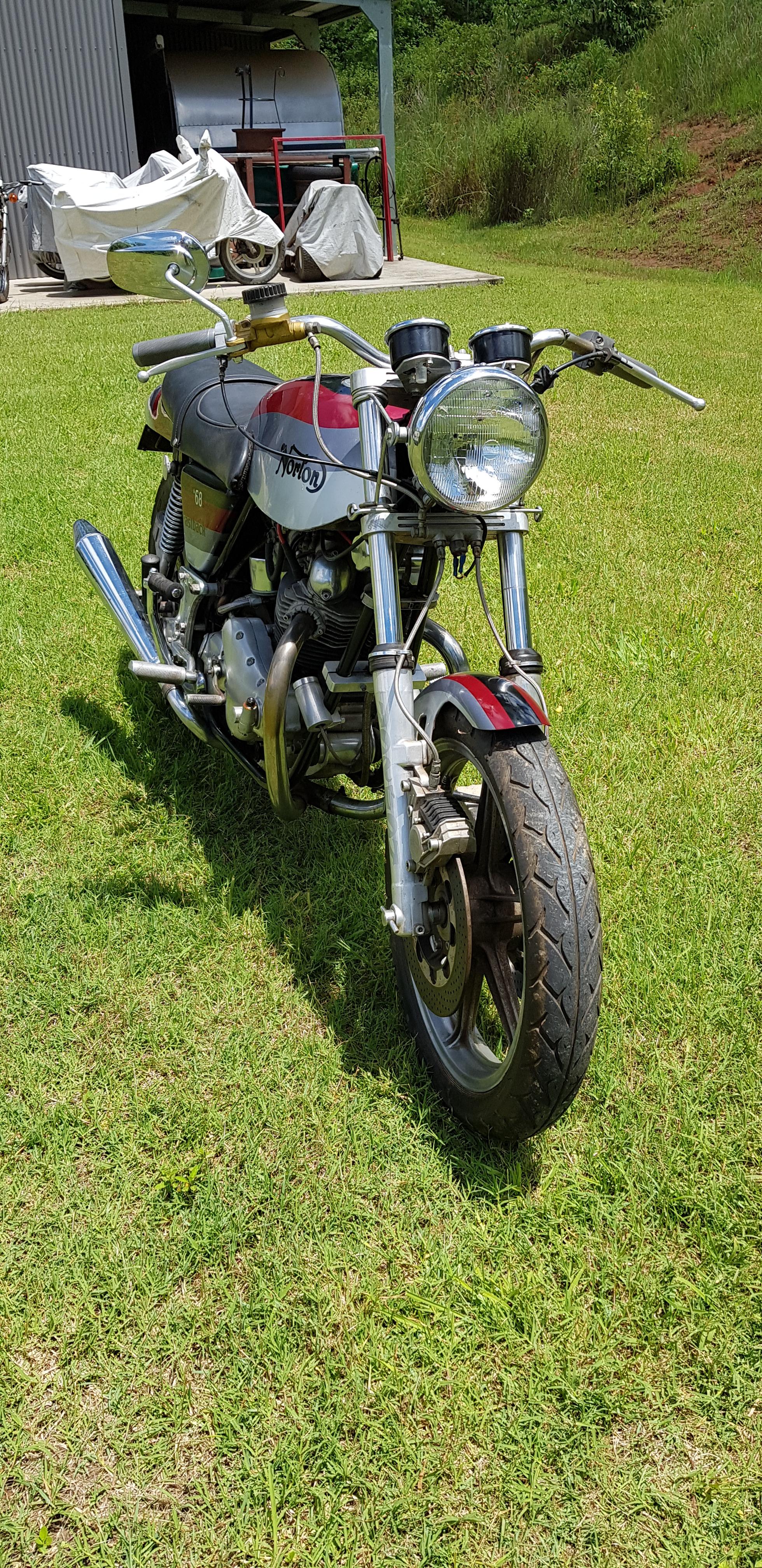 1968 NORTON COMMANDO 750 FASTBACK