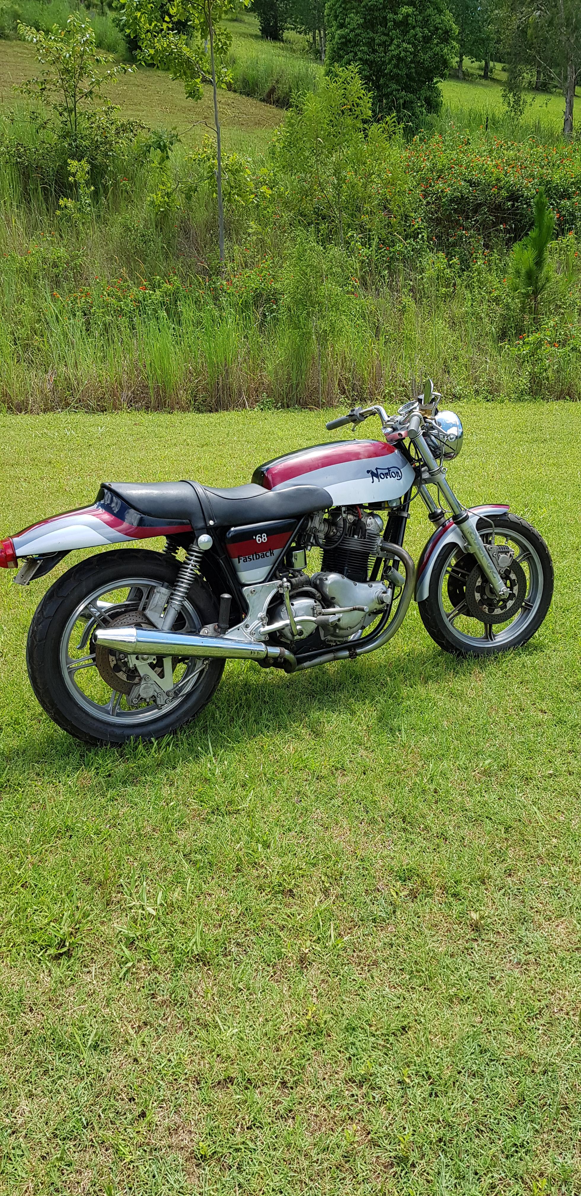 1968 NORTON COMMANDO 750 FASTBACK