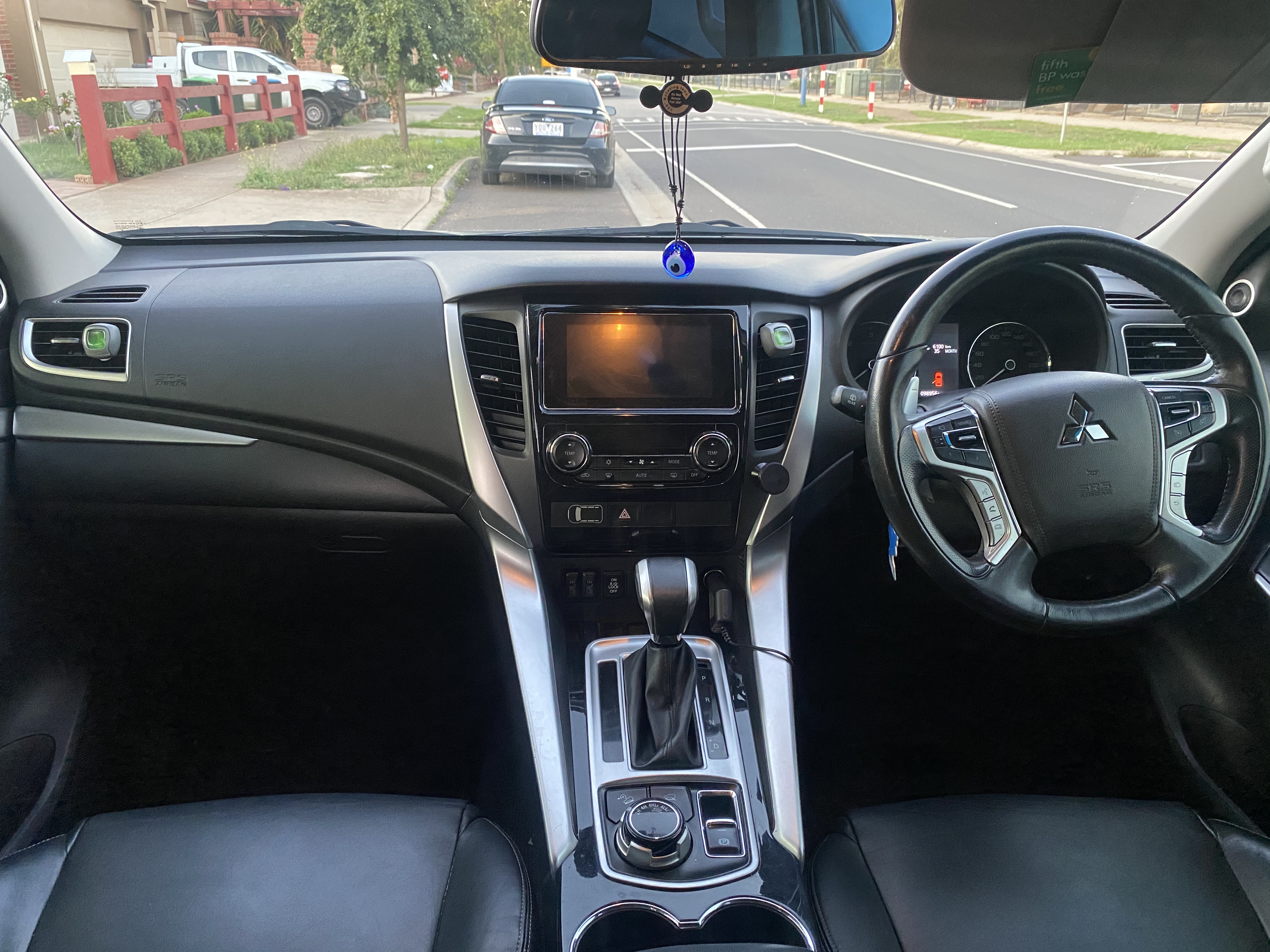 2015 MITSUBISHI PAJERO SPORT QE EXCEED
