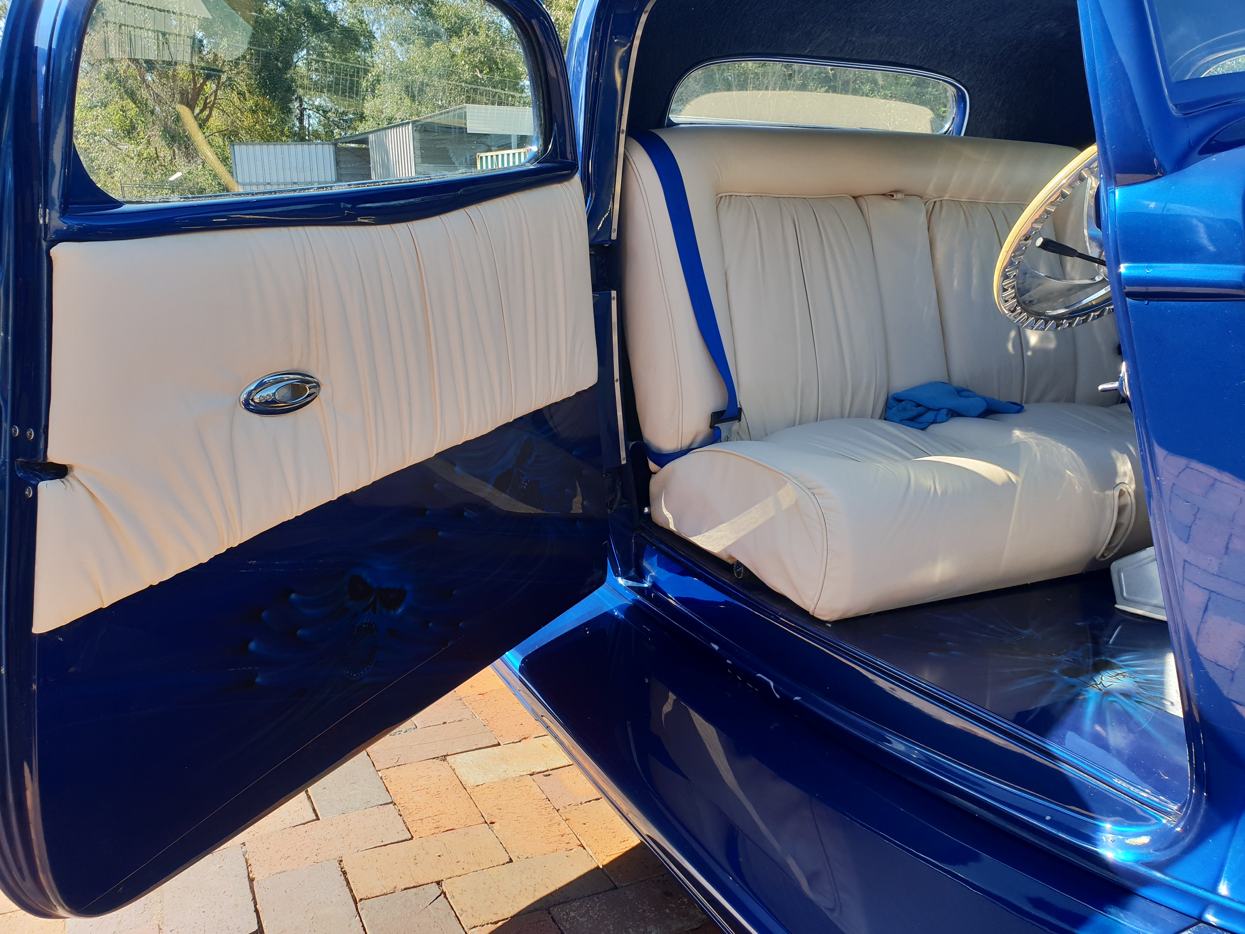 1934 FORD 3 WINDOW COUPE
