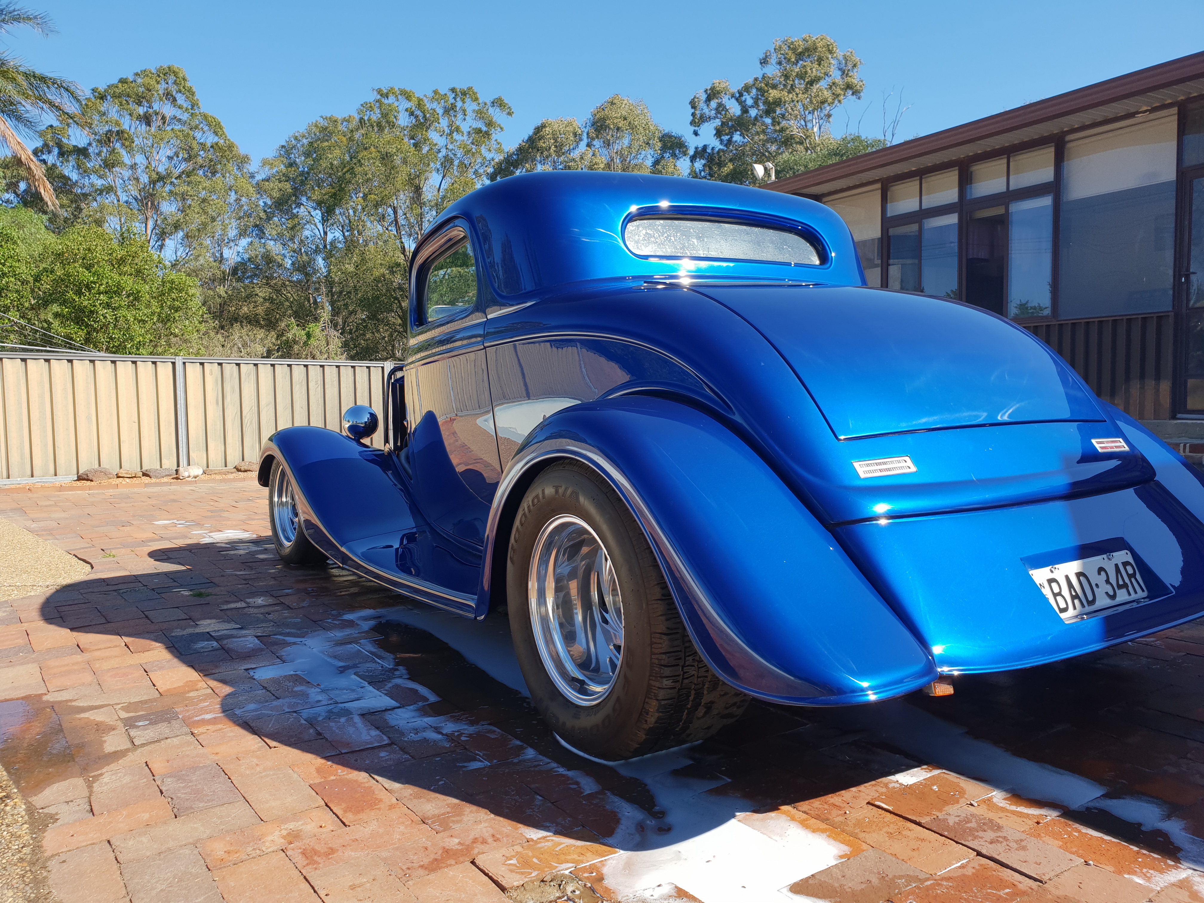 1934 FORD 3 WINDOW COUPE