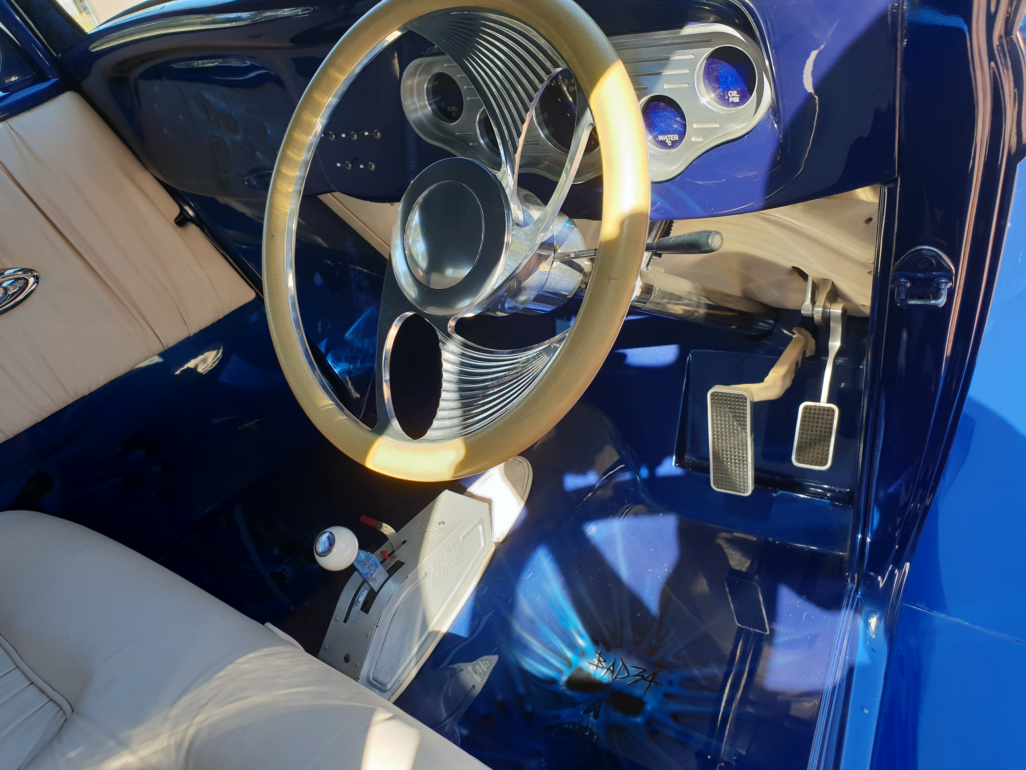 1934 FORD 3 WINDOW COUPE