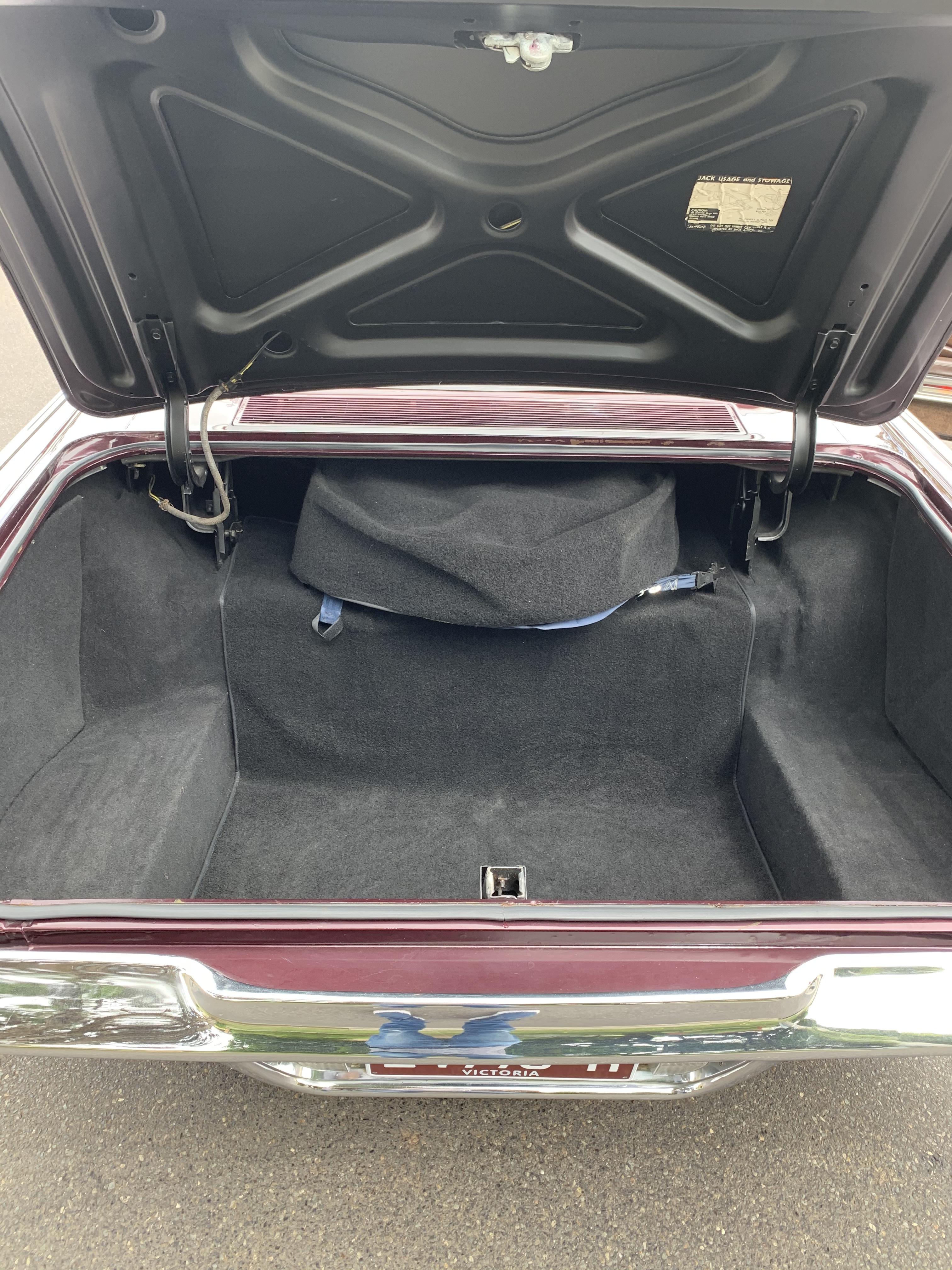1971 LINCOLN CONTINENTAL MARK III COUPE