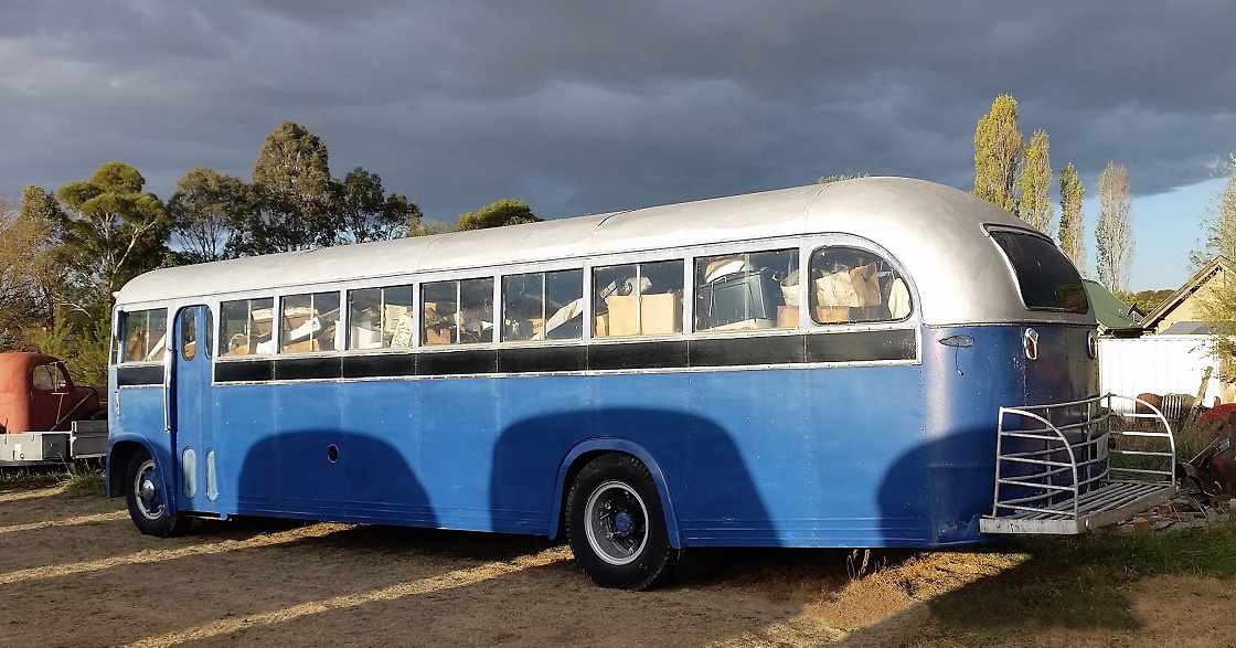 1954 WHITE WB22 LUXURY LISMORE DIESEL COACH vintage BUS