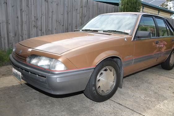 1987 HOLDEN COMMODORE BERLINA VL