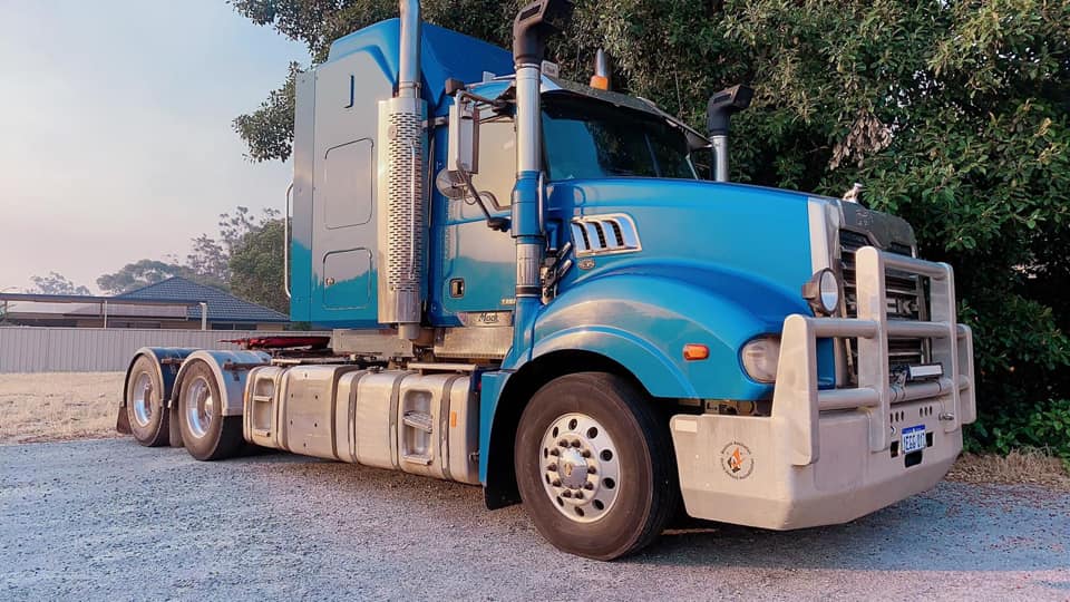 2011 MACK TRIDENT PRIME MOVER