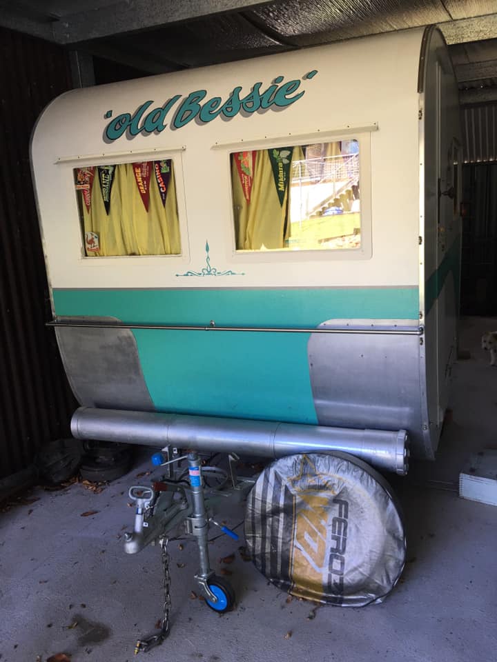 1950 OLD BESSIE 10FT PLYWOOD CARAVAN