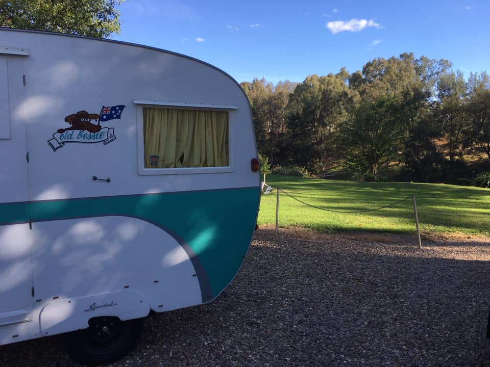 1950 OLD BESSIE 10FT PLYWOOD CARAVAN