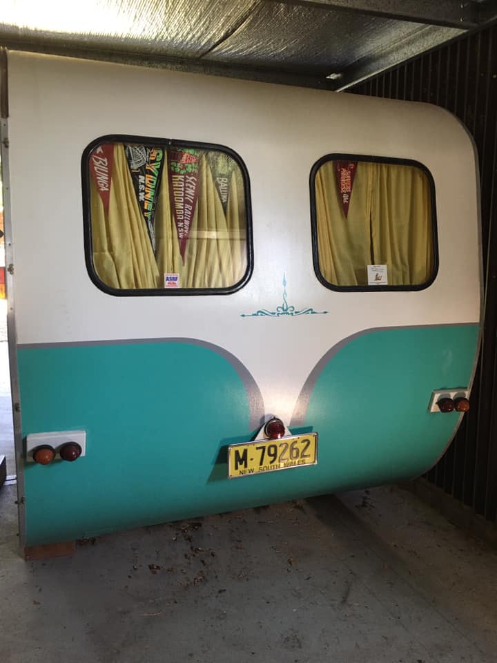1950 OLD BESSIE 10FT PLYWOOD CARAVAN
