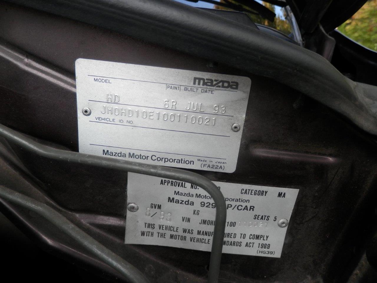 1993 MAZDA 929 SEDAN