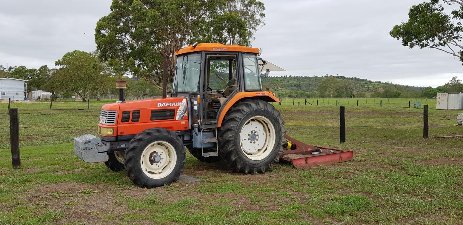 2008 DAEDONG DK 90 TRACTOR