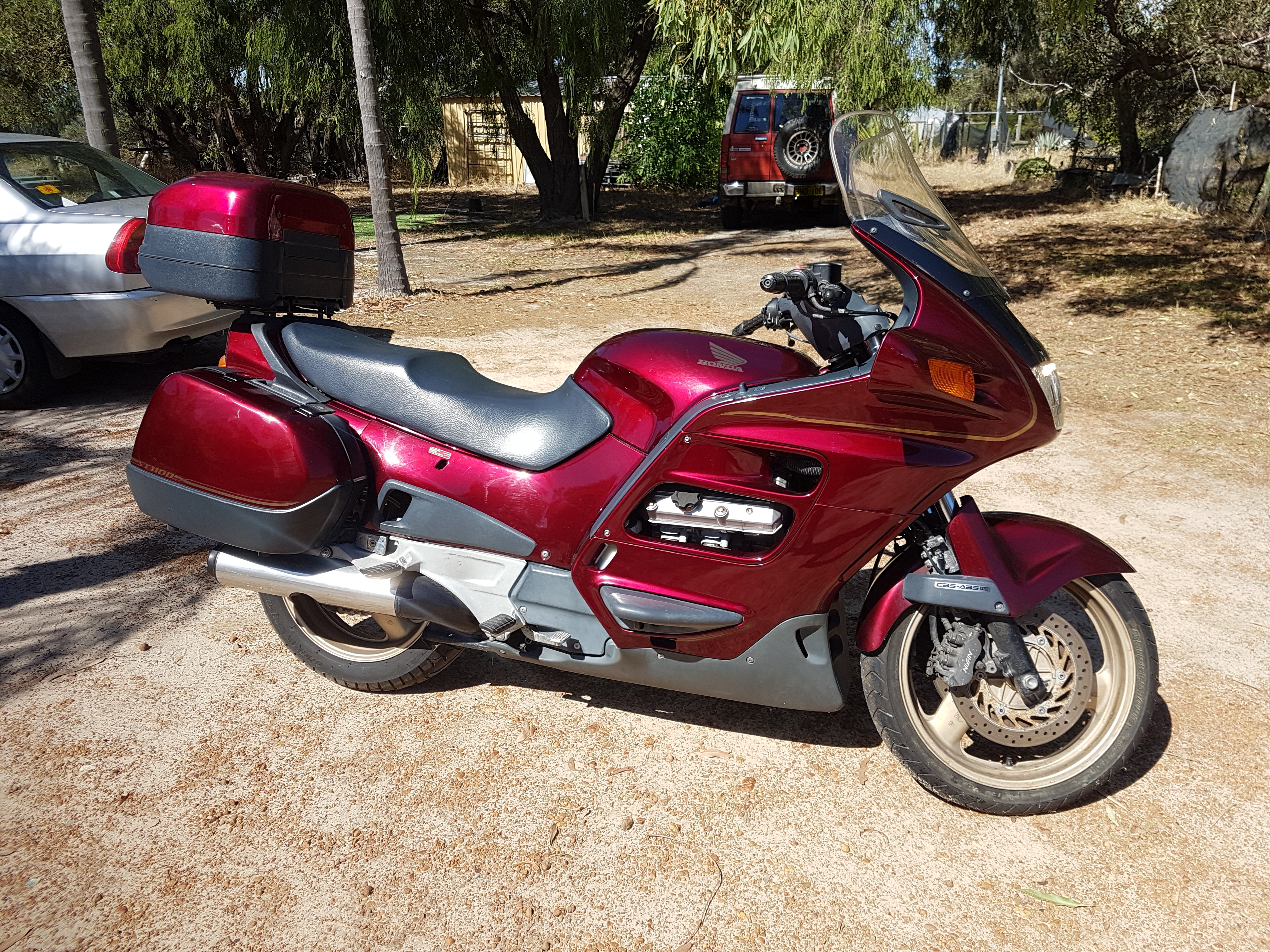 2001 HONDA ST1100A ROAD
