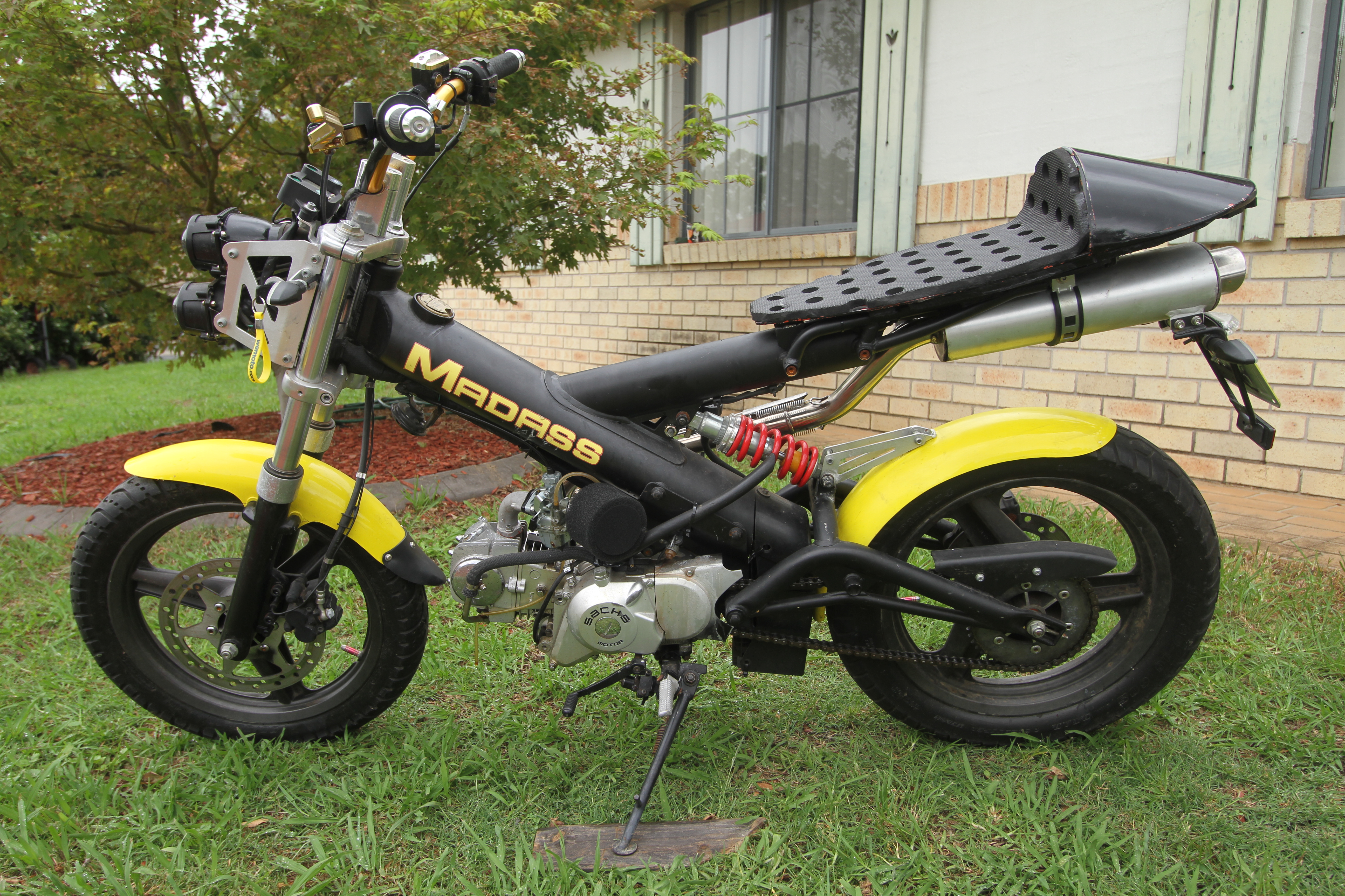 2006 SACHS MADASS 125 SCOOTER