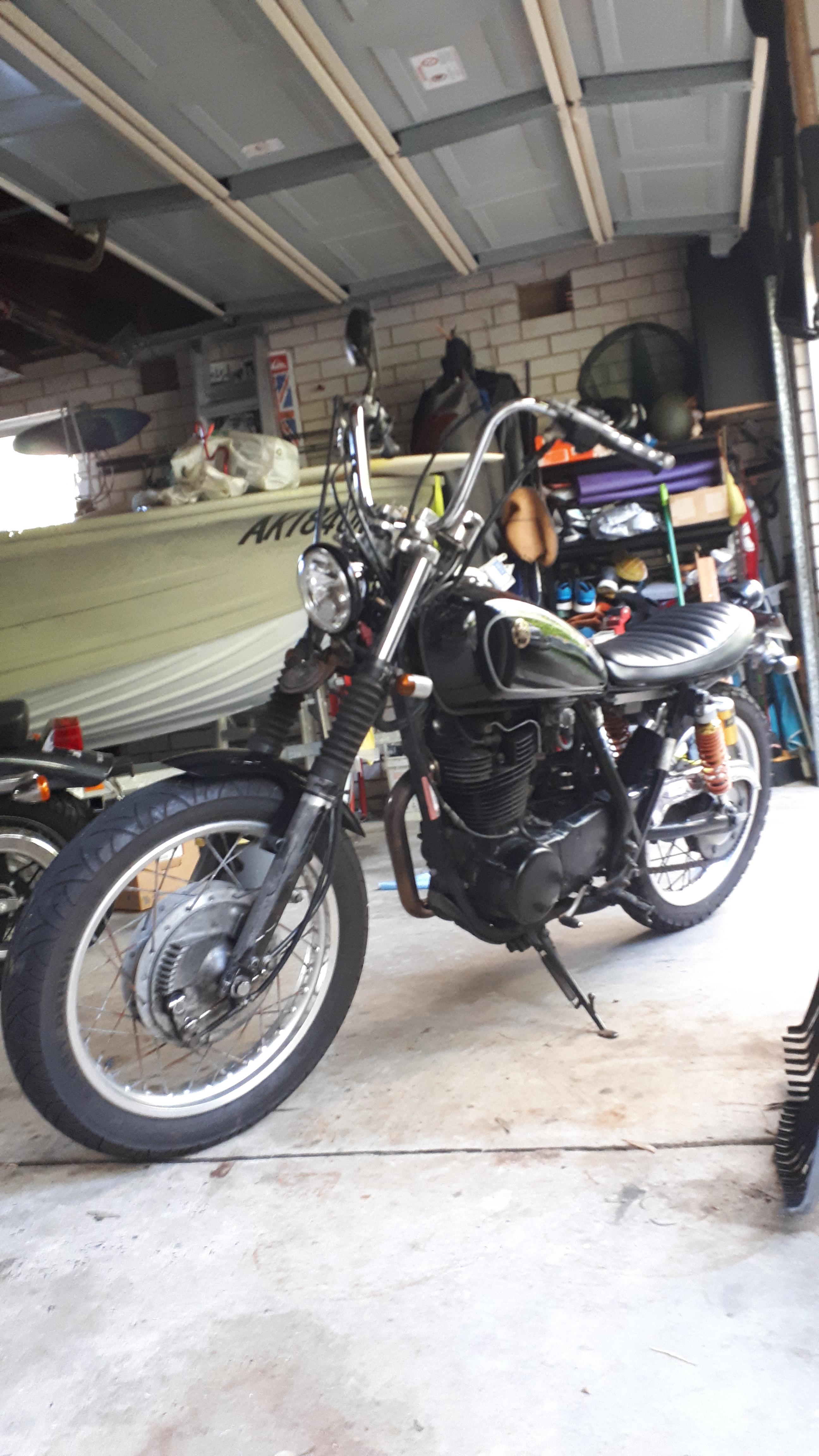 1998 YAMAHA SR400 ROAD BIKE