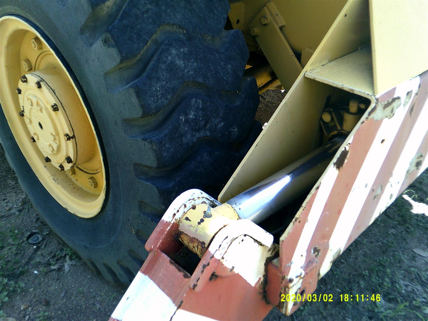 ALL-TERRAIN 4WD COLES 12-TONNE CRANE