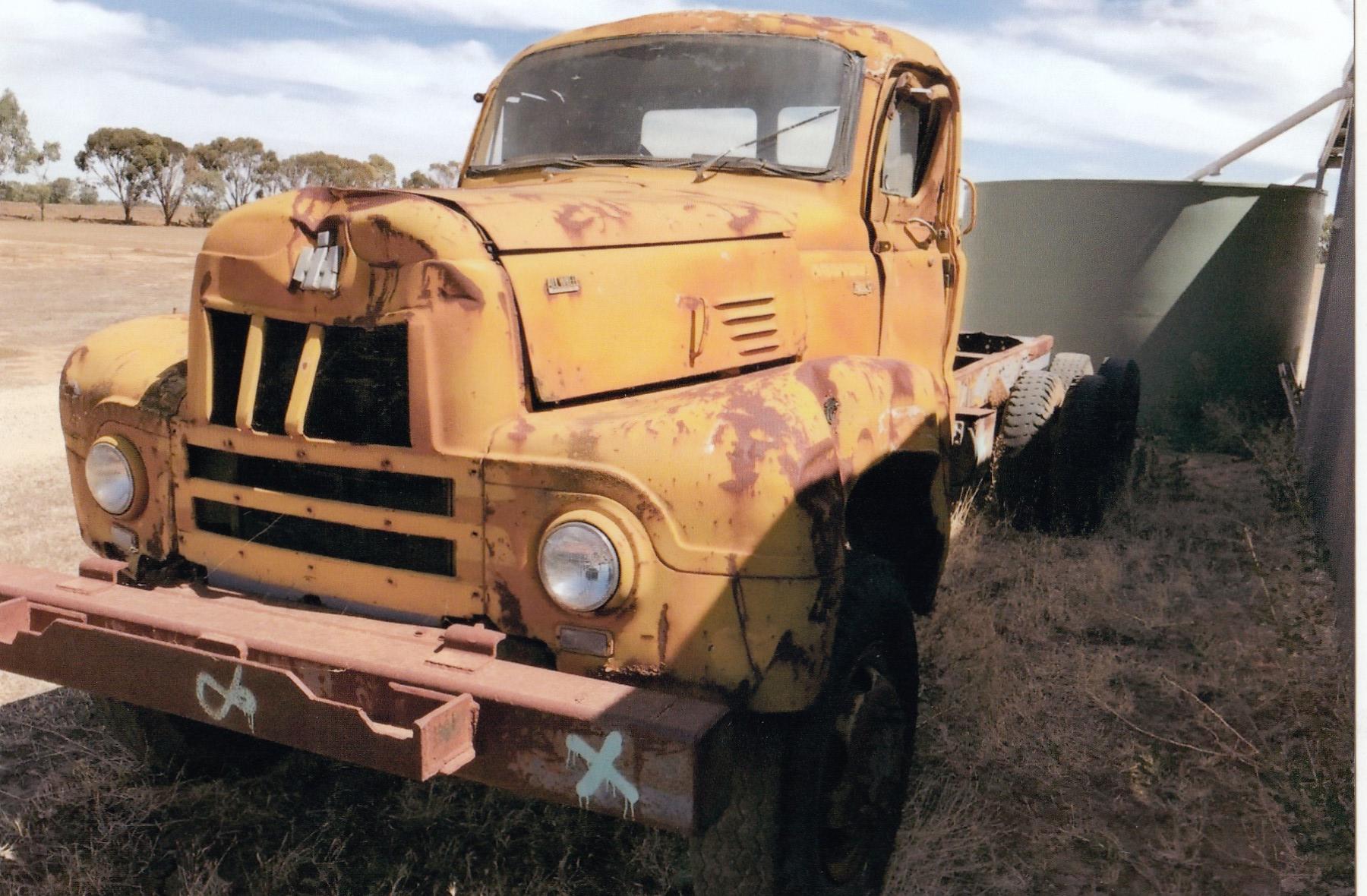 1965 INTERNATIONAL RF190 