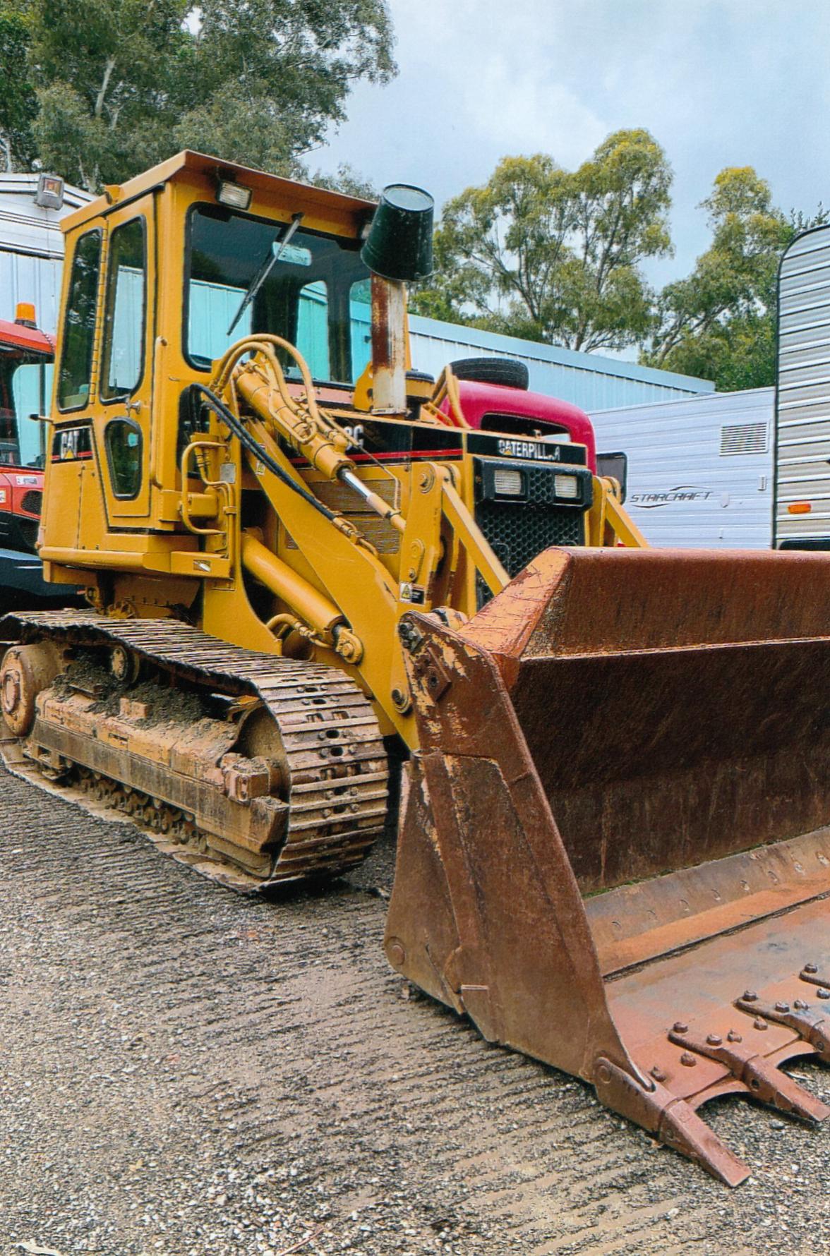 2000 CAT 933C