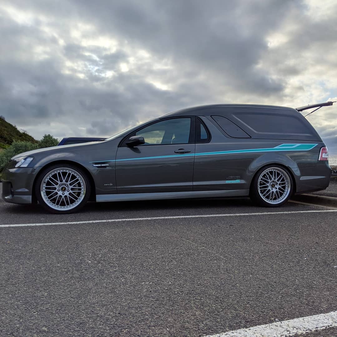 2010 HOLDEN COMMODORE SS V SANDMAN