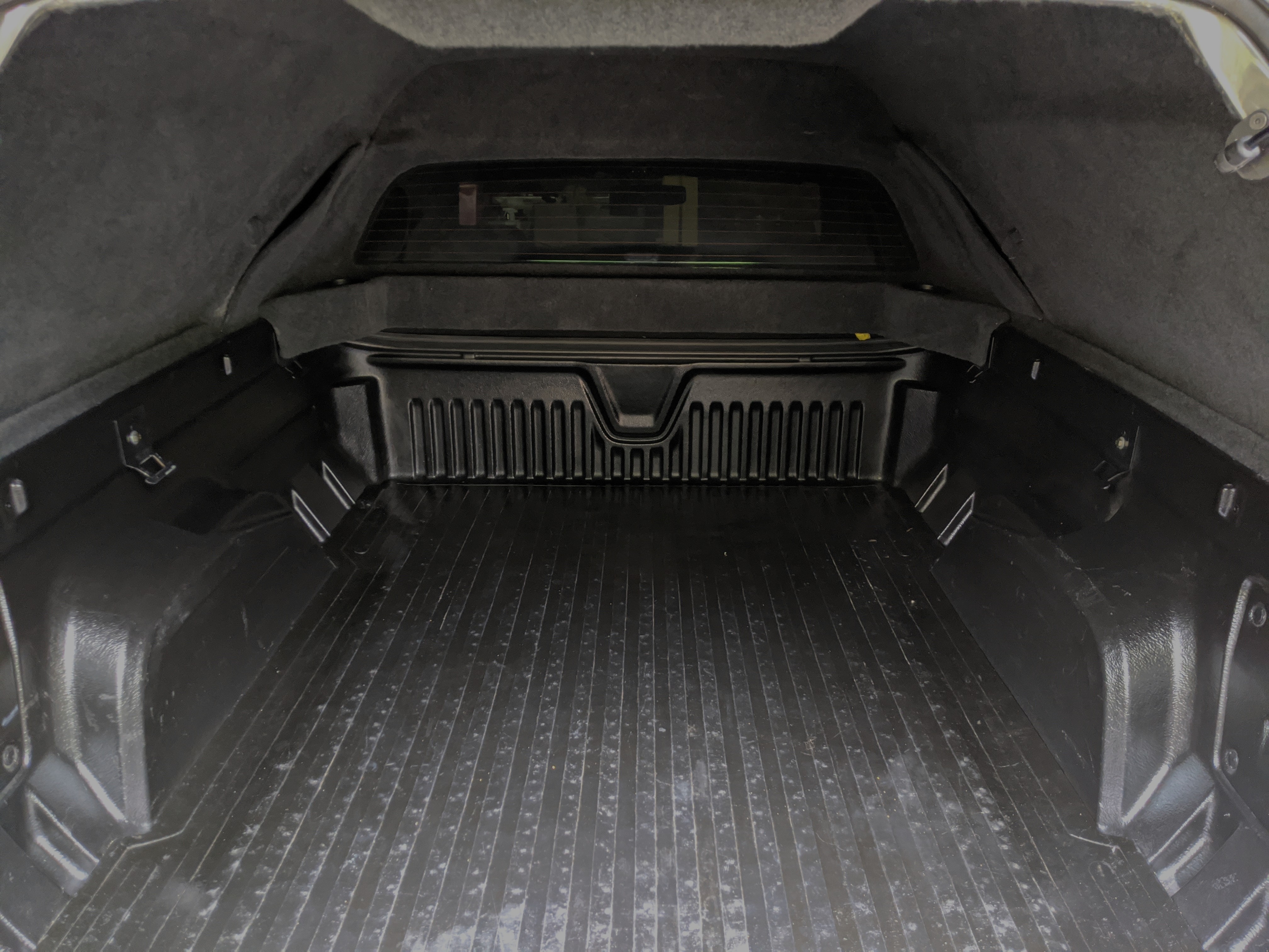2010 HOLDEN COMMODORE SS V SANDMAN