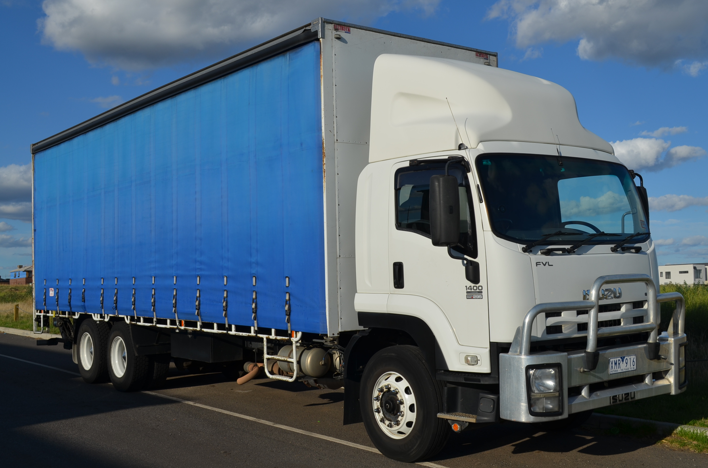 2009 ISUZU FVM FH 1400 LONG 9 SP MANUAL C/CHAS