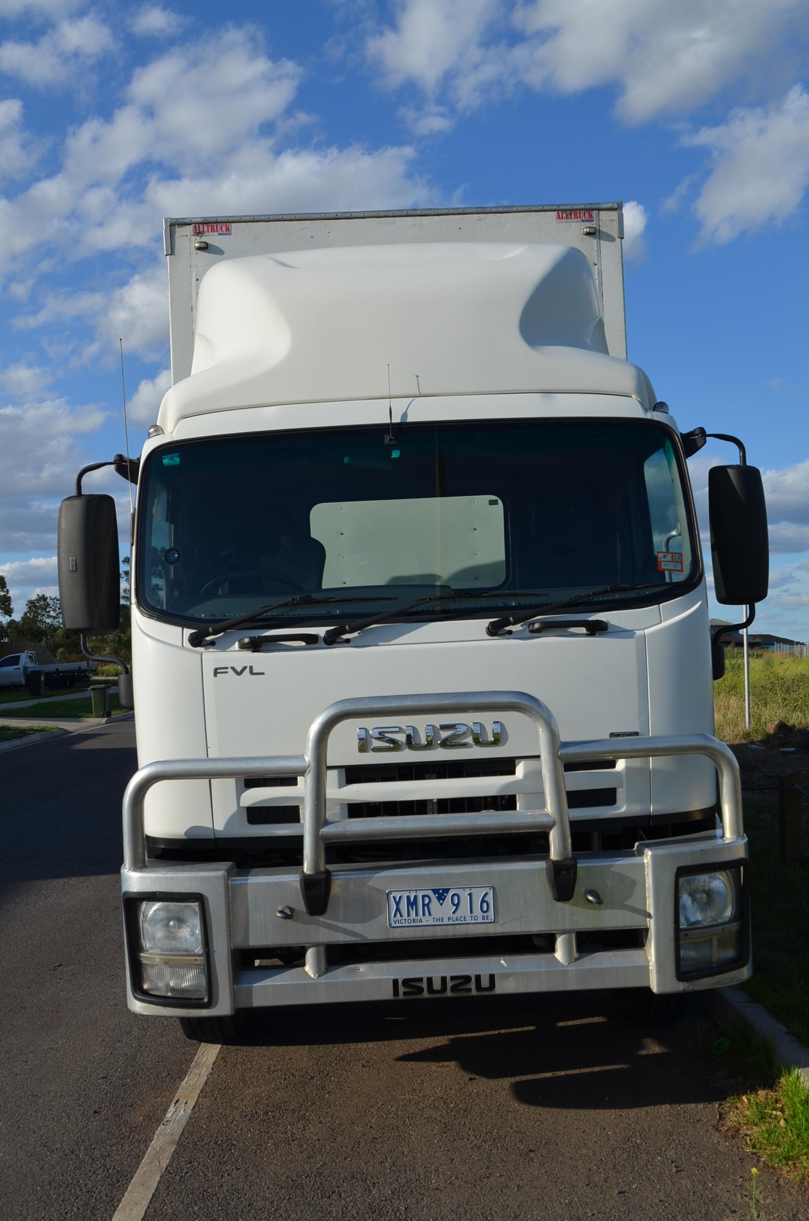 2009 ISUZU FVM FH 1400 LONG 9 SP MANUAL C/CHAS