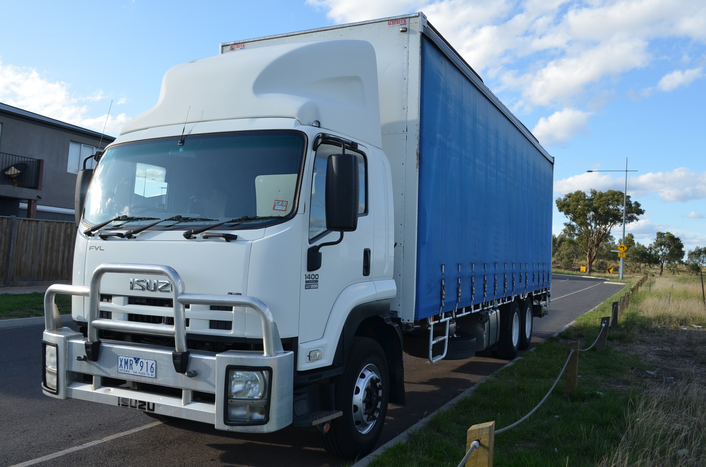 2009 ISUZU FVM FH 1400 LONG 9 SP MANUAL C/CHAS