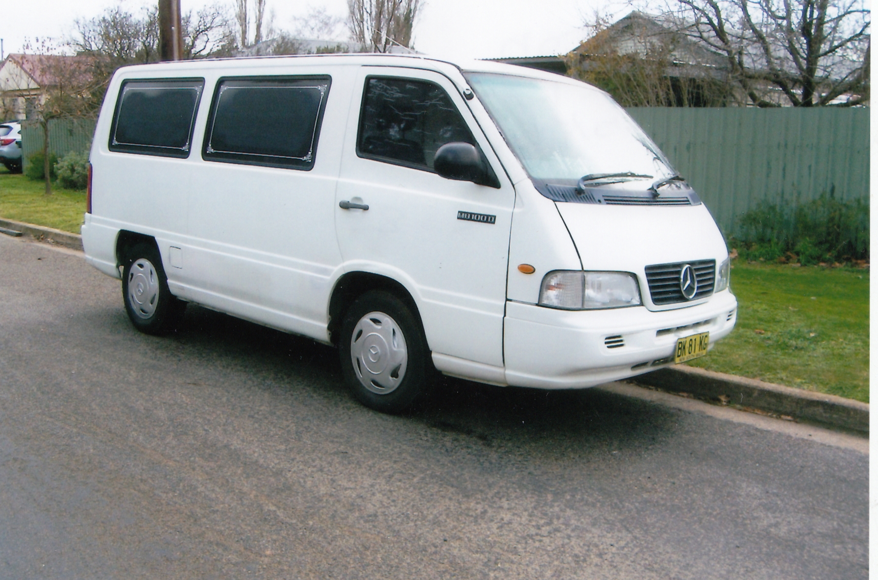 2002 MERCEDES BENZ MB100D VAN