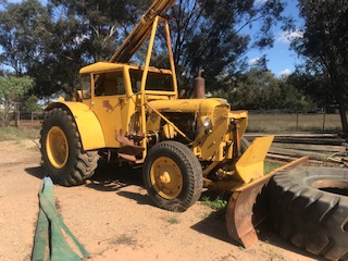 Chamberlain 9G Tractor