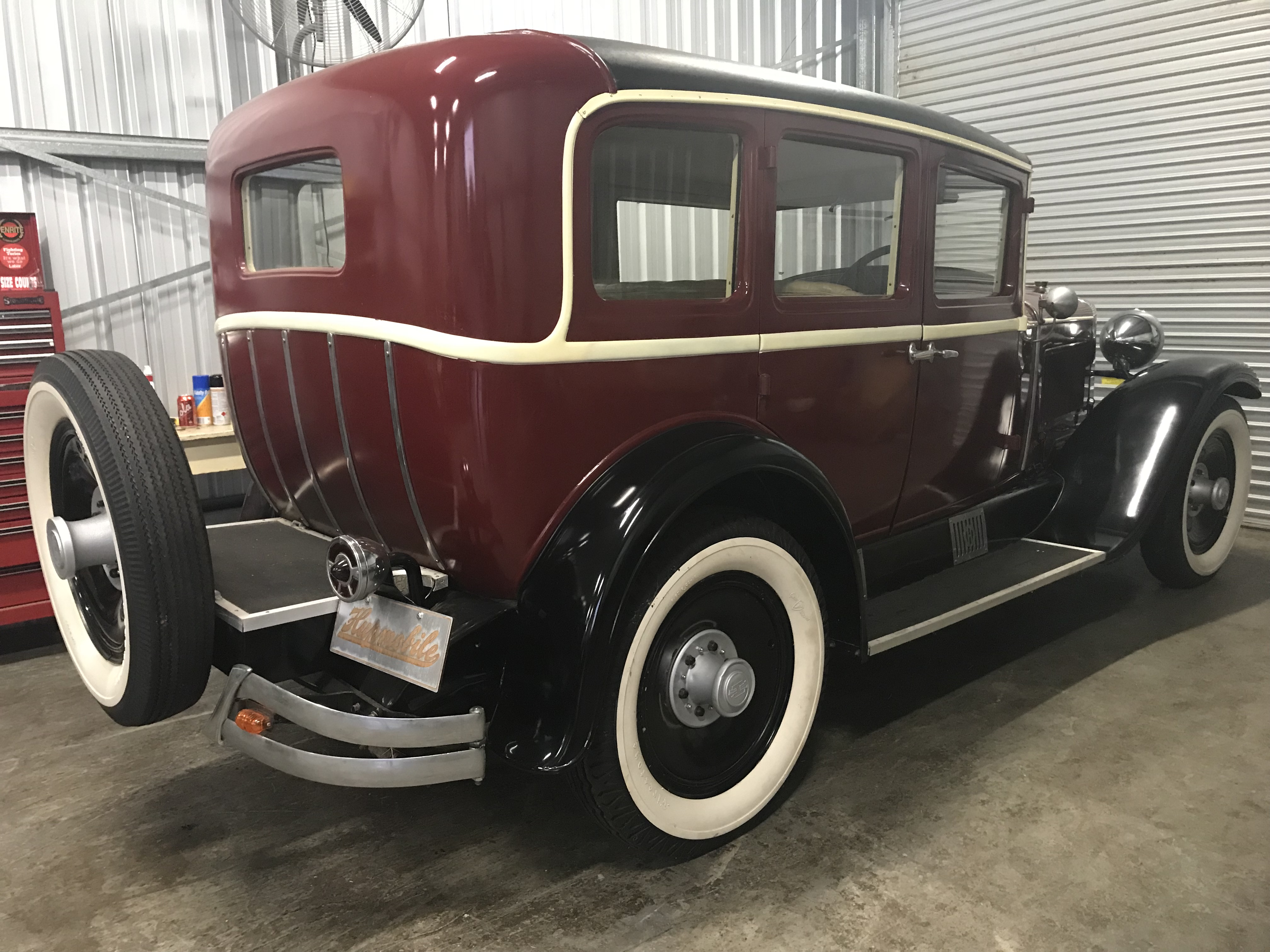1929 HUPMOBILE CENTURY A SEDAN