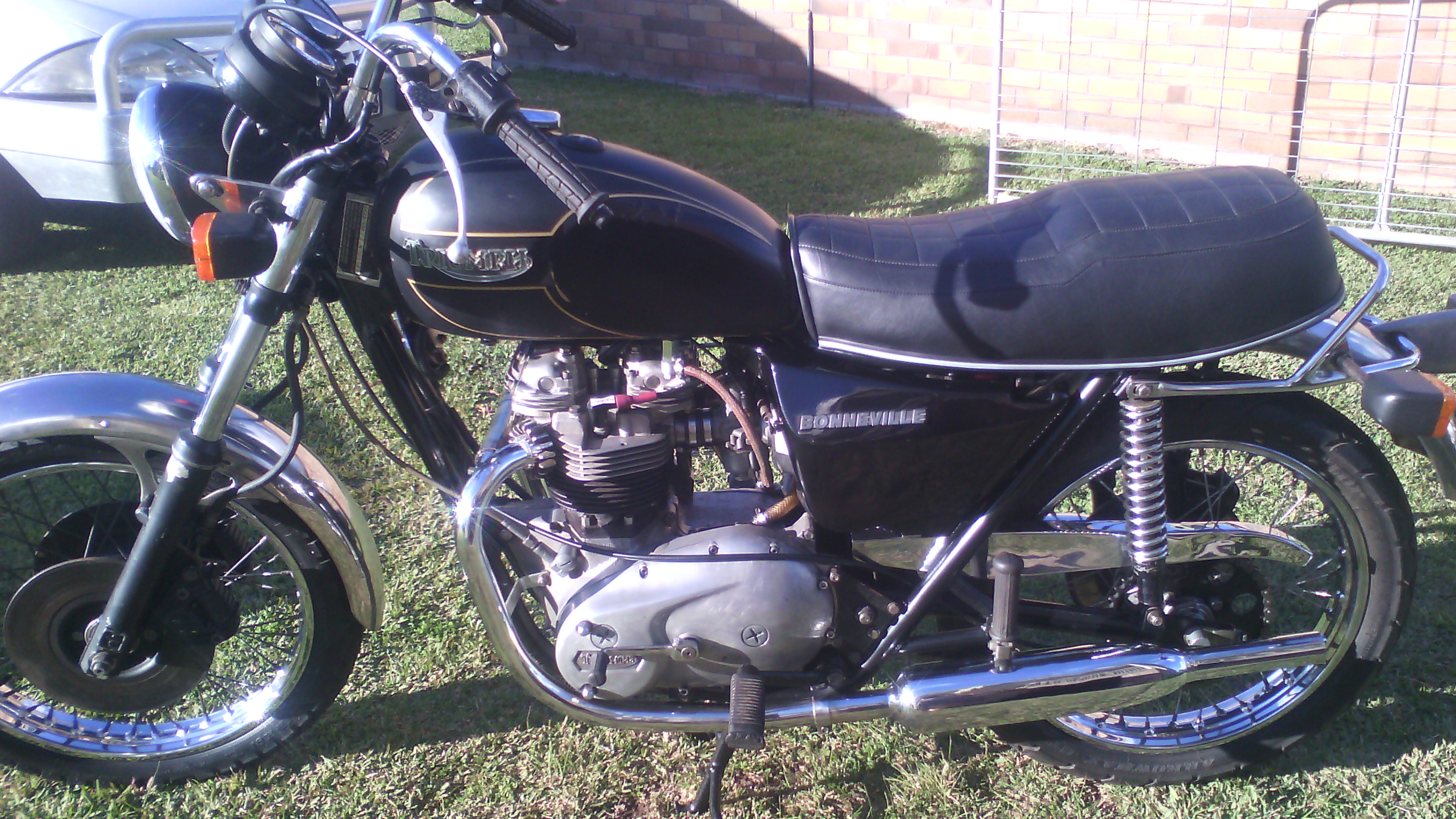 1985 TRIUMPH HARRIS BONNEVILLE 