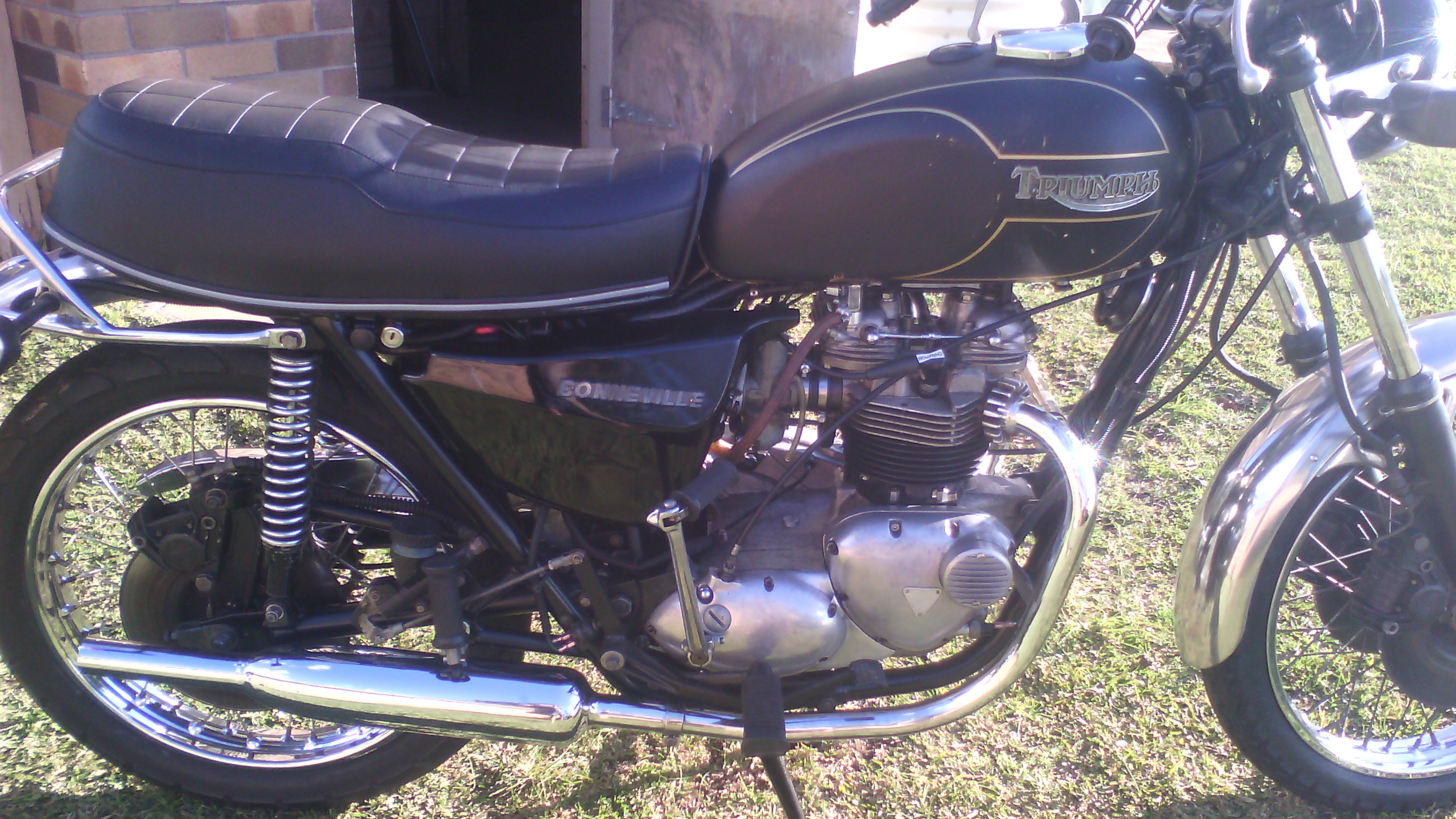 1985 TRIUMPH HARRIS BONNEVILLE 