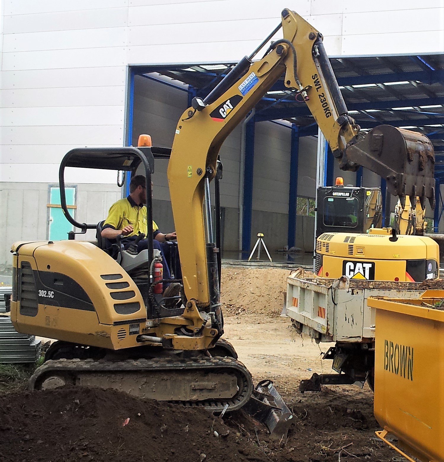 2008 CAT 302.5C EXCAVATOR 