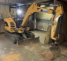 2008 CAT 302.5C EXCAVATOR 