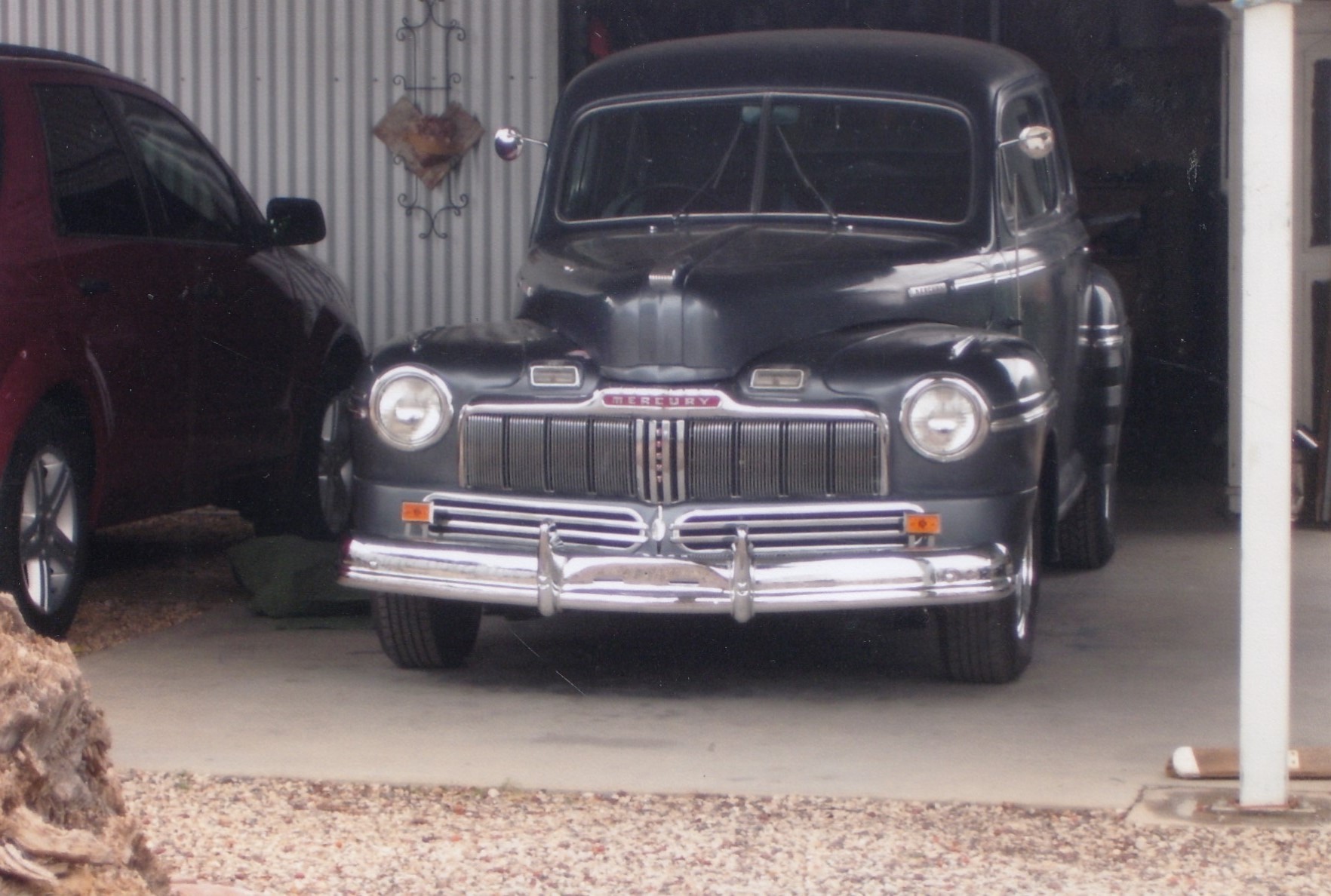 1946 MERCURY 2DR SEDAN