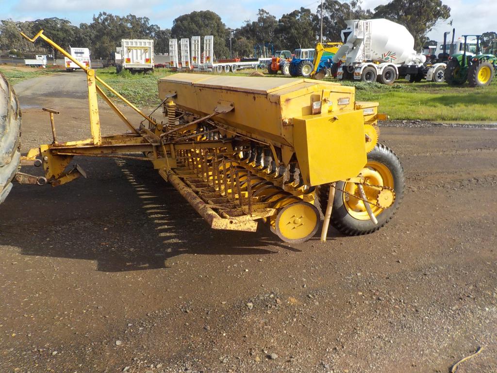 Connor Shea 26 Run Disc Seeder