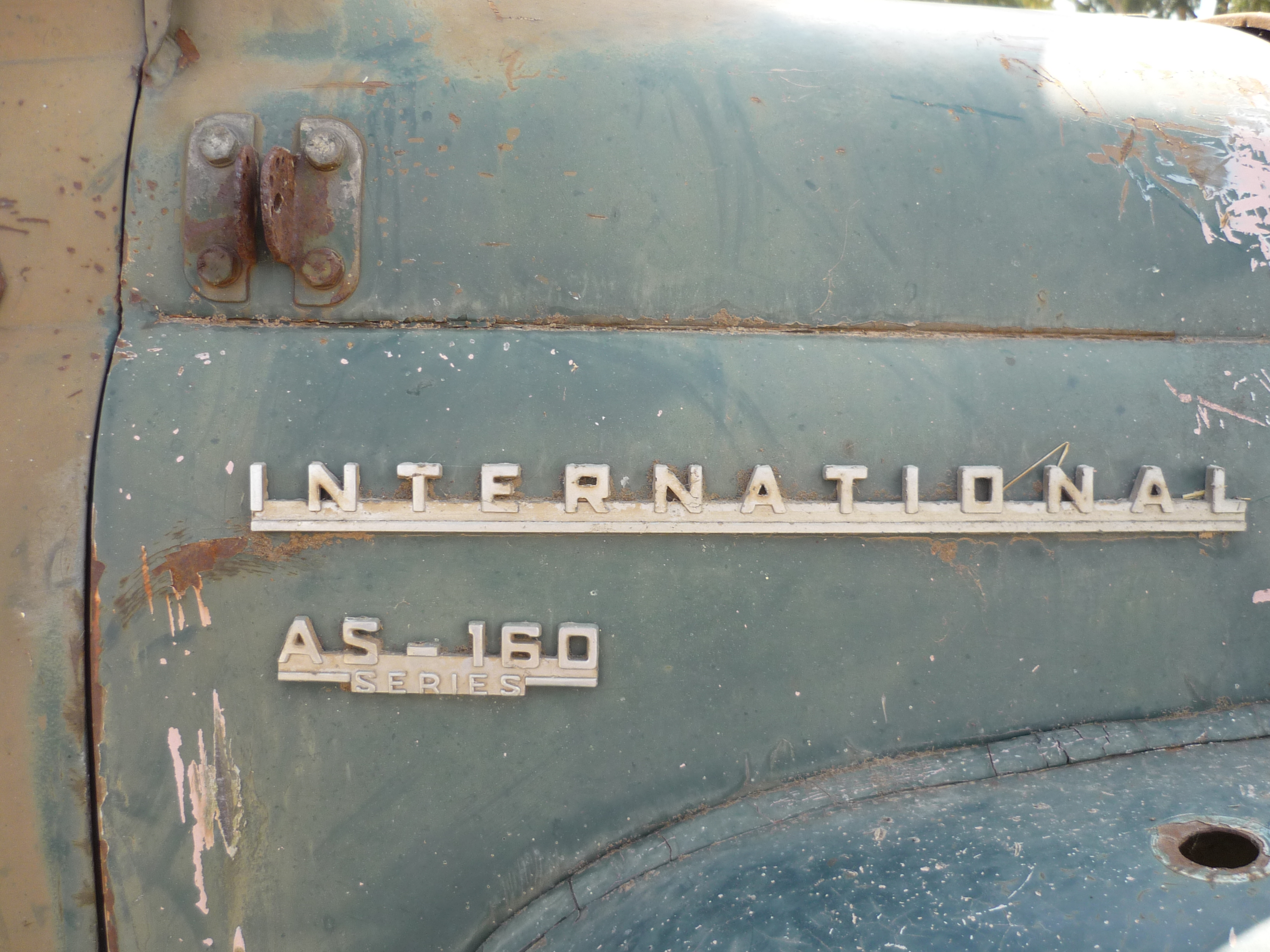 1958 INTERNATIONAL 