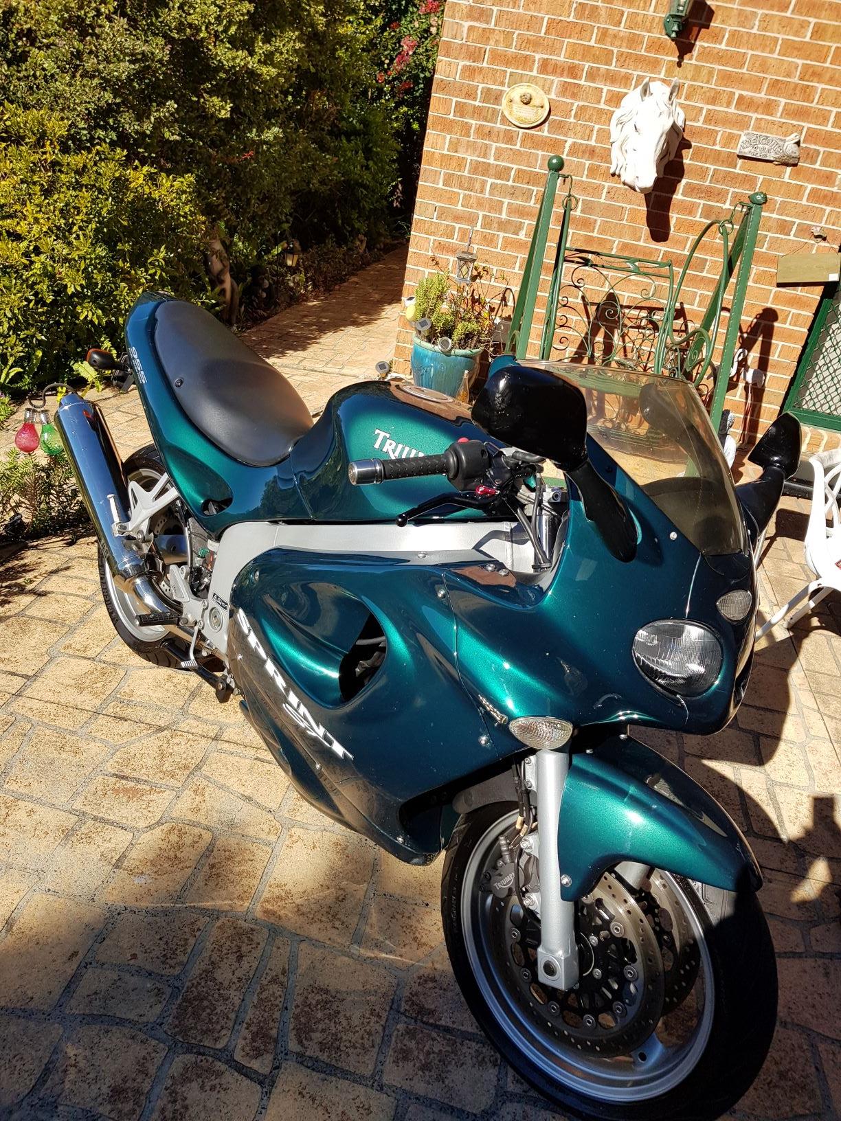 2001 TRIUMPH SPRINT ST 955 SPORTS BIKE