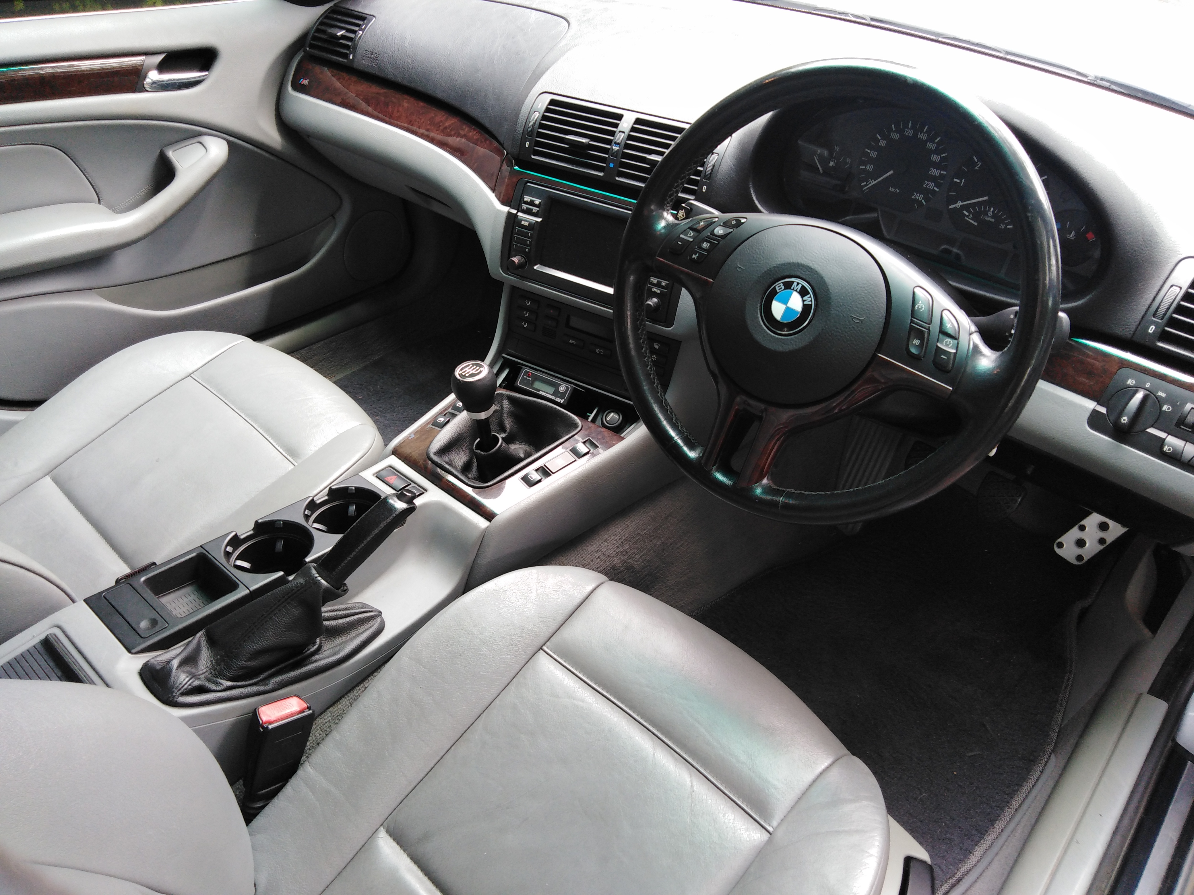 2003 BMW SERIES 3 SEDAN 