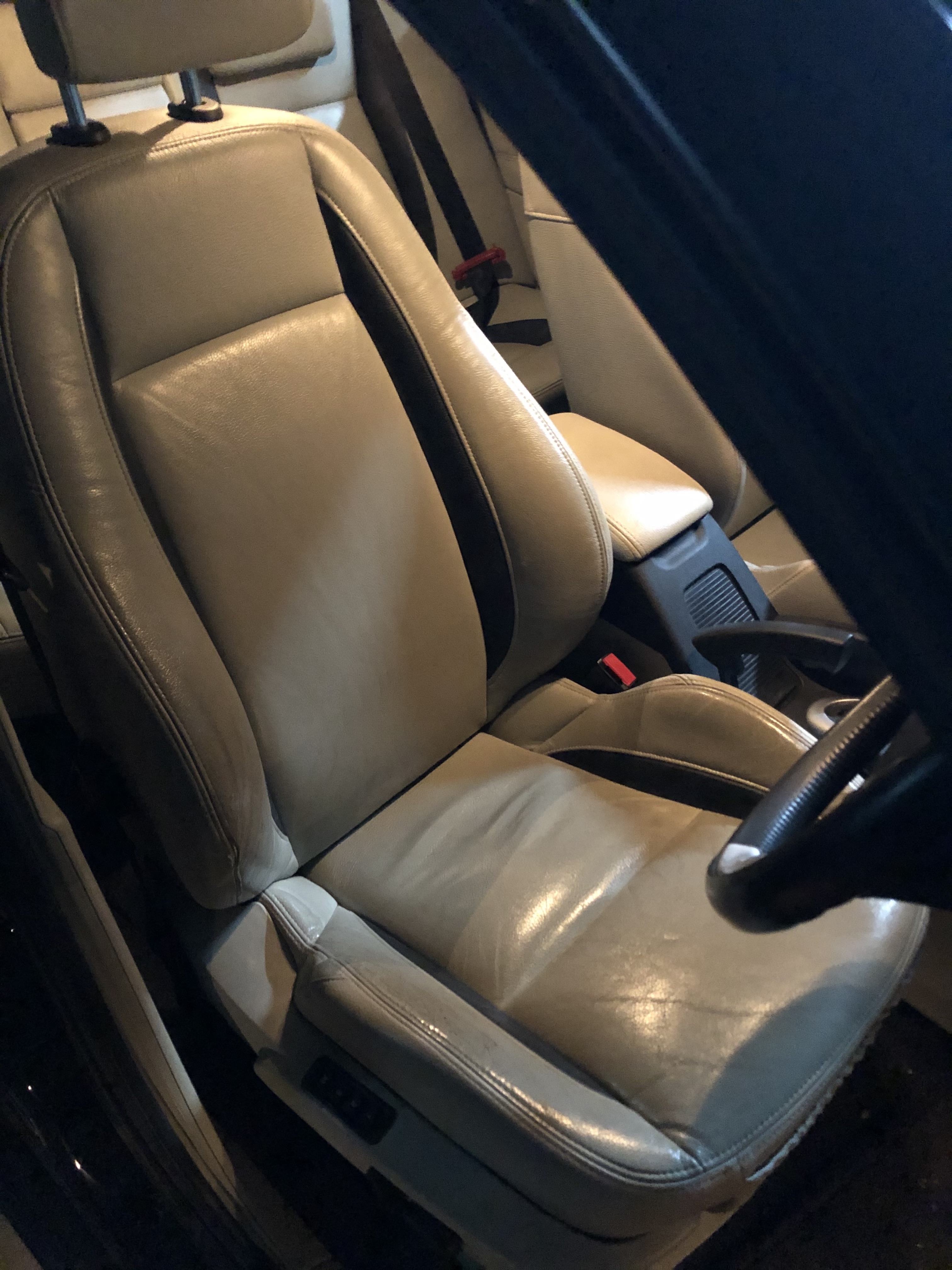 2005 SAAB AERO SEDAN