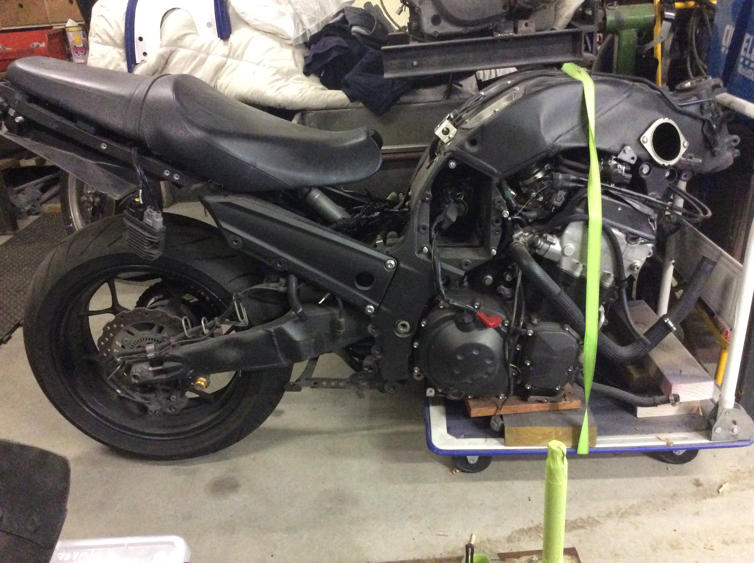 2011 KAWASAKI NINJA ZX-14 (ZX14-R) SPORTS bike