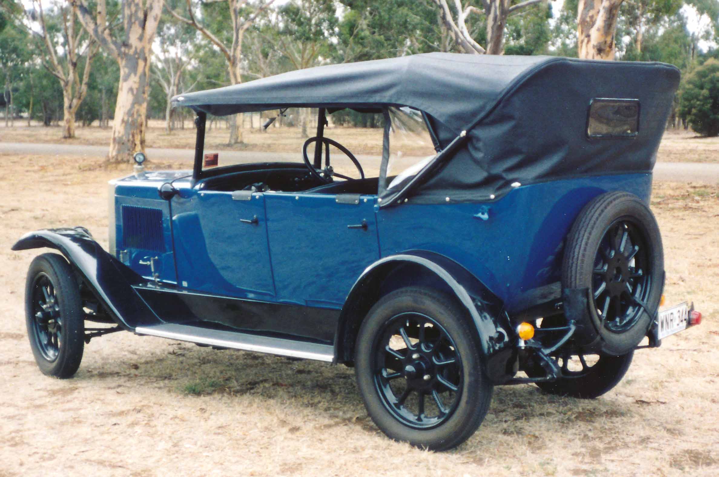 1927 MORRIS COWLEY