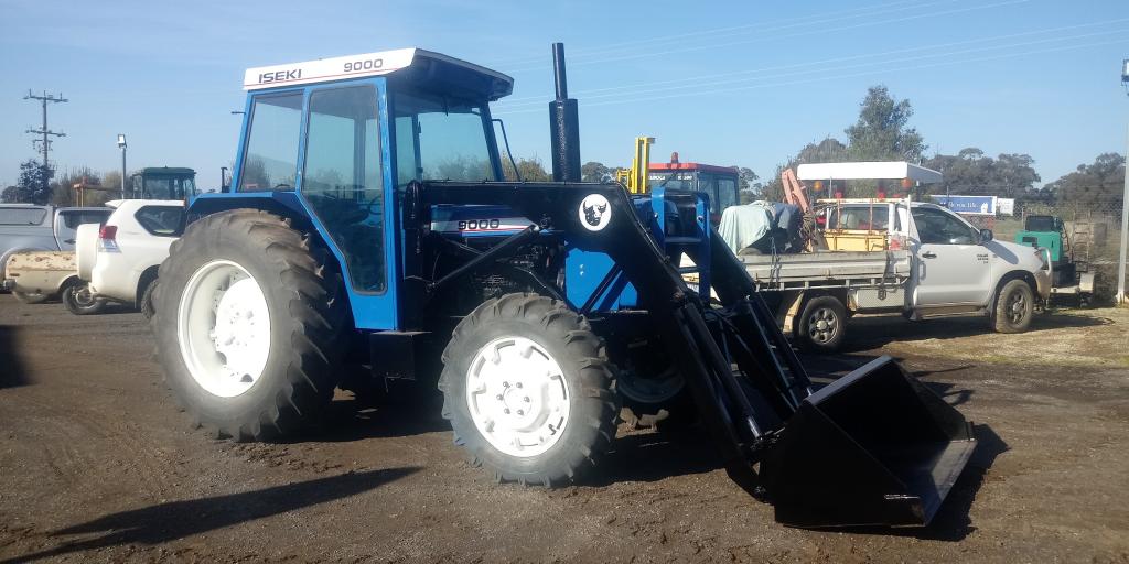 ISEKI 9000 FEL TRACTOR