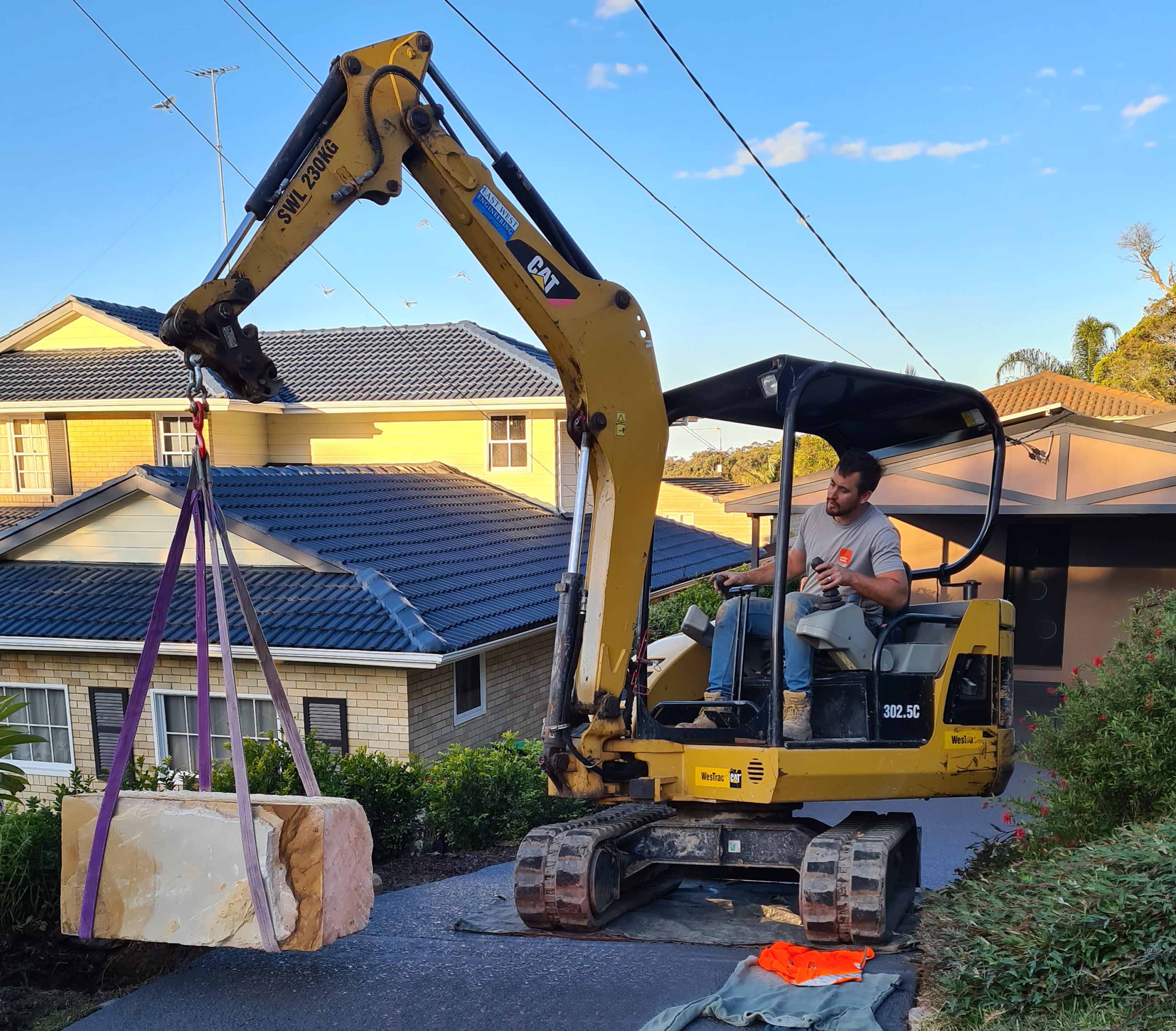 2008 CAT 302.5C EXCAVATOR 