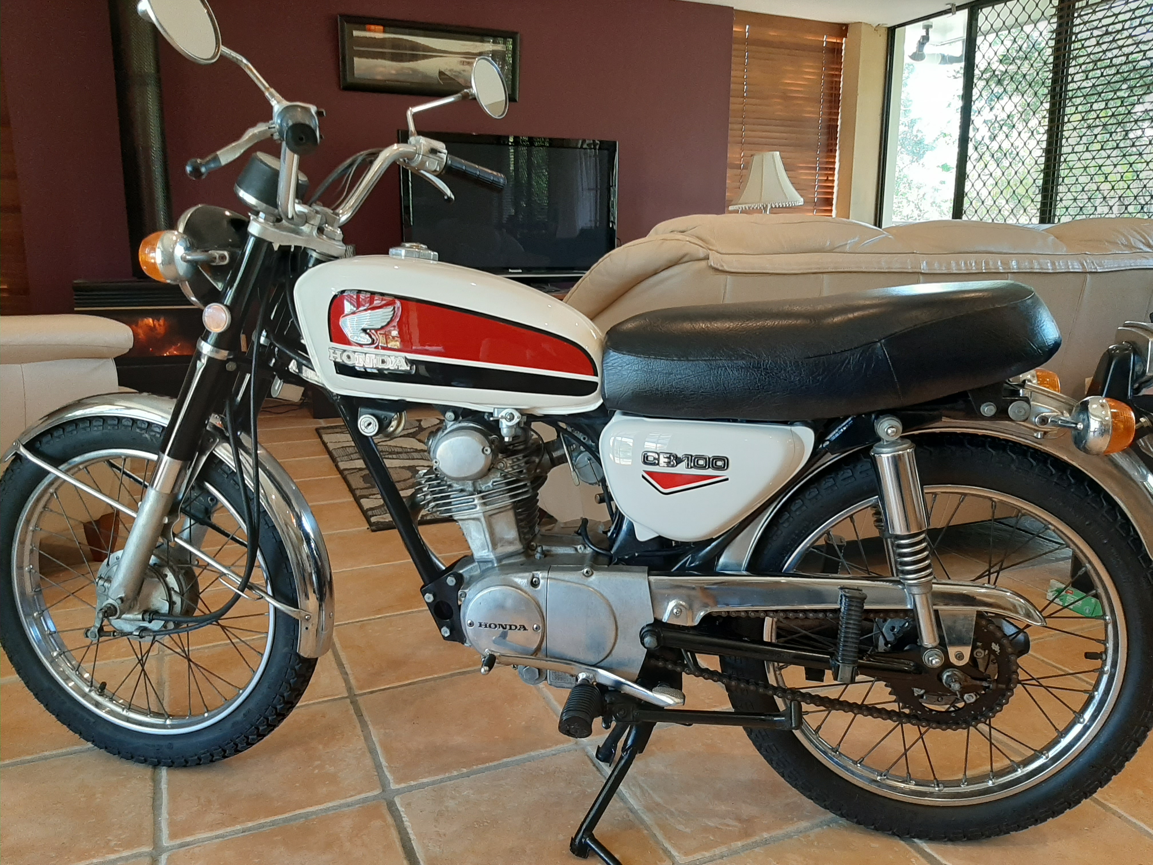 1972 HONDA CB100 SUPER SPORTS