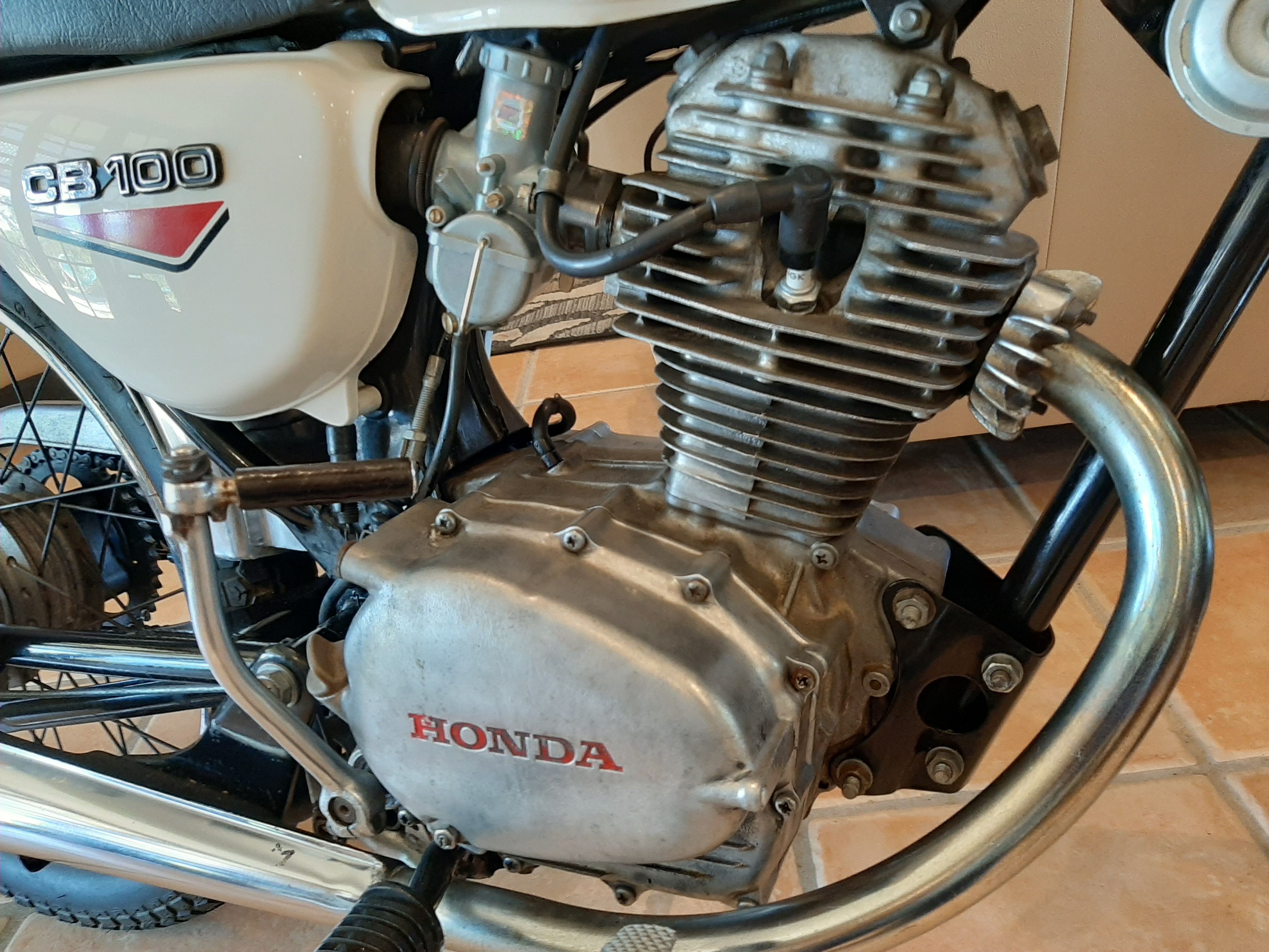 1972 HONDA CB100 SUPER SPORTS