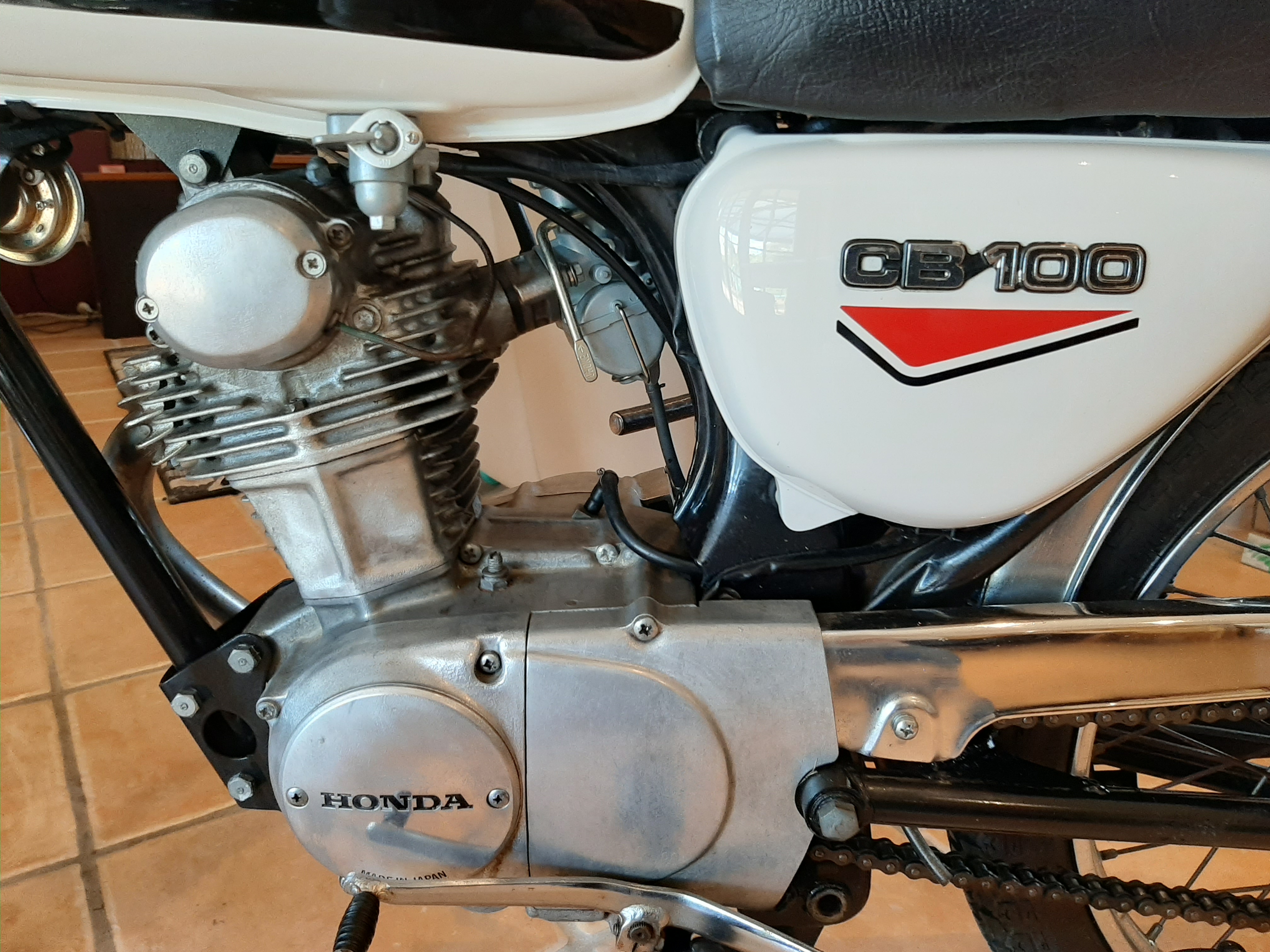 1972 HONDA CB100 SUPER SPORTS