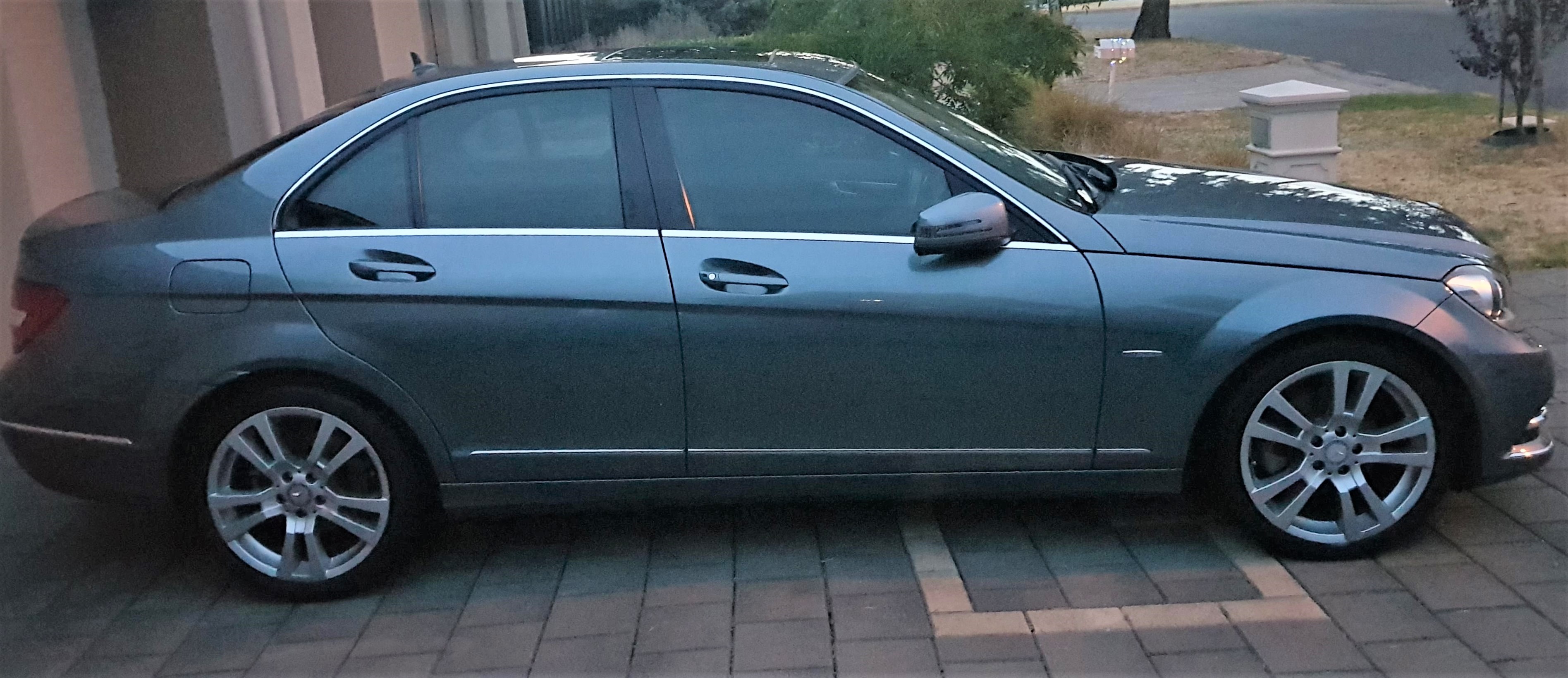 2011 MERCEDES-BENZ C250 W204 MY11 AVANTGARDE BE 7 SP AUTOMATIC G-TRONIC 4D SEDAN 